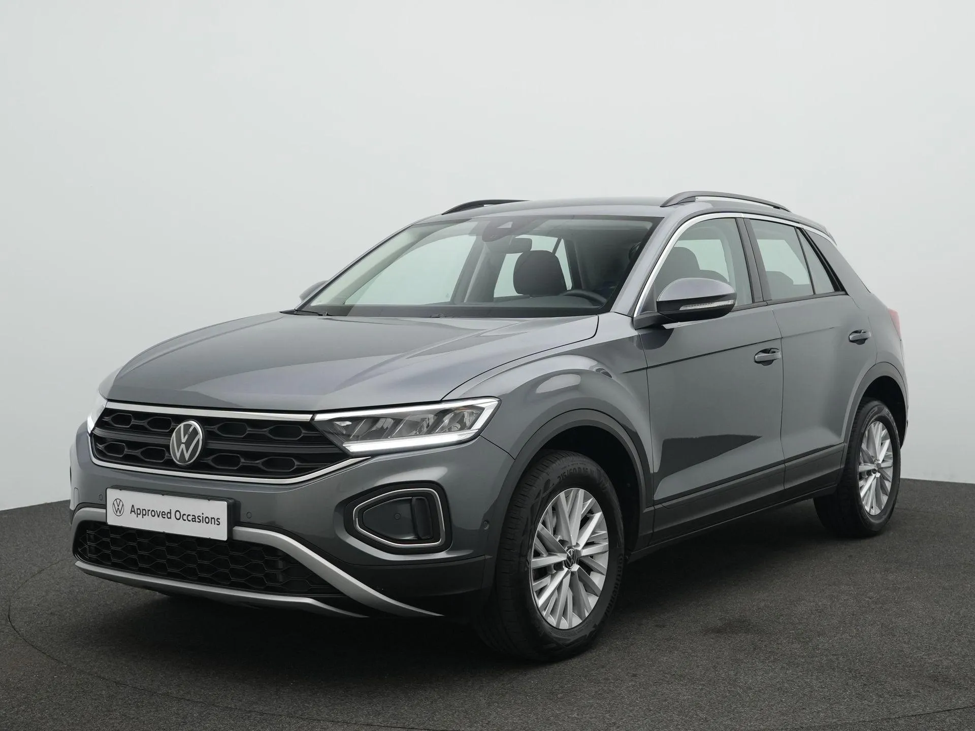 Volkswagen T-Roc — foto 1