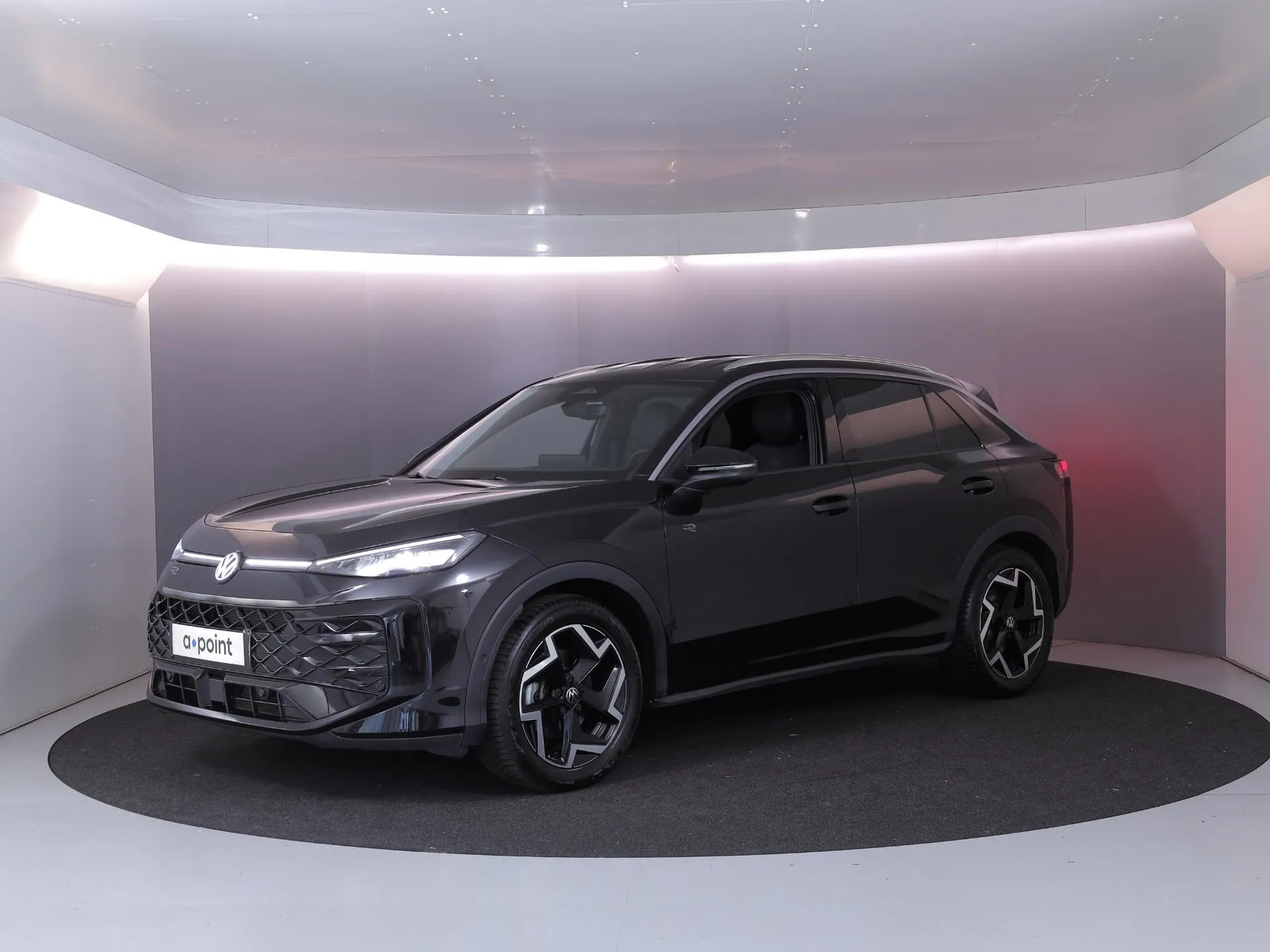 Volkswagen T-Roc — foto 1