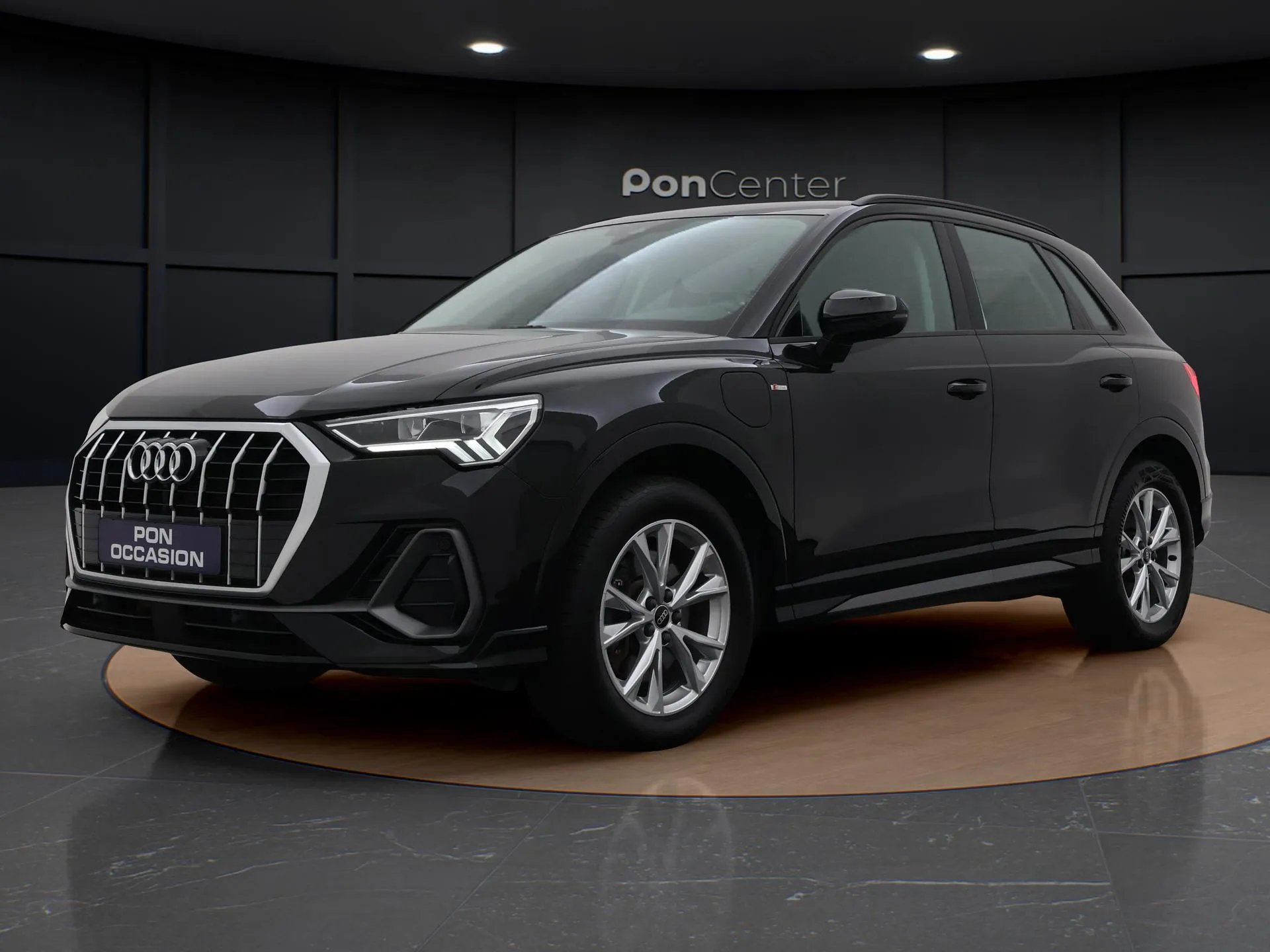 Audi Q3 — foto 1