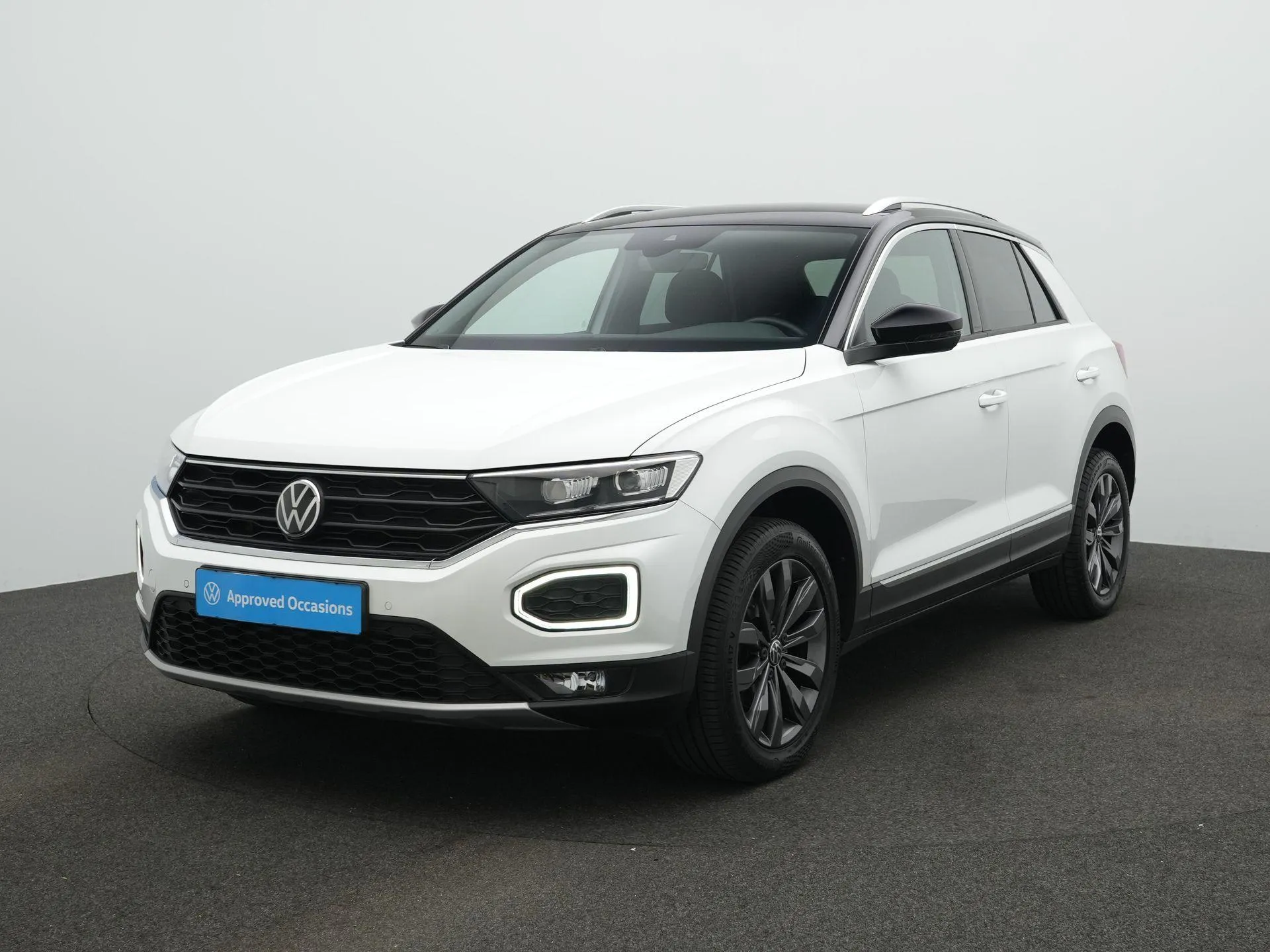 Volkswagen T-Roc — foto 1