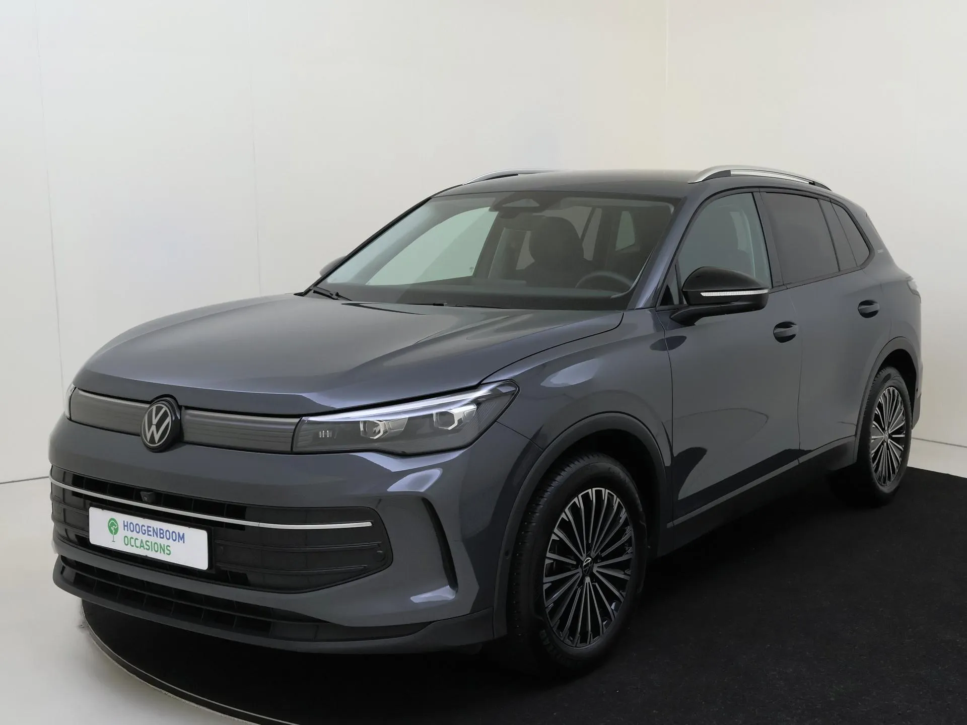 Volkswagen Tiguan — foto 1