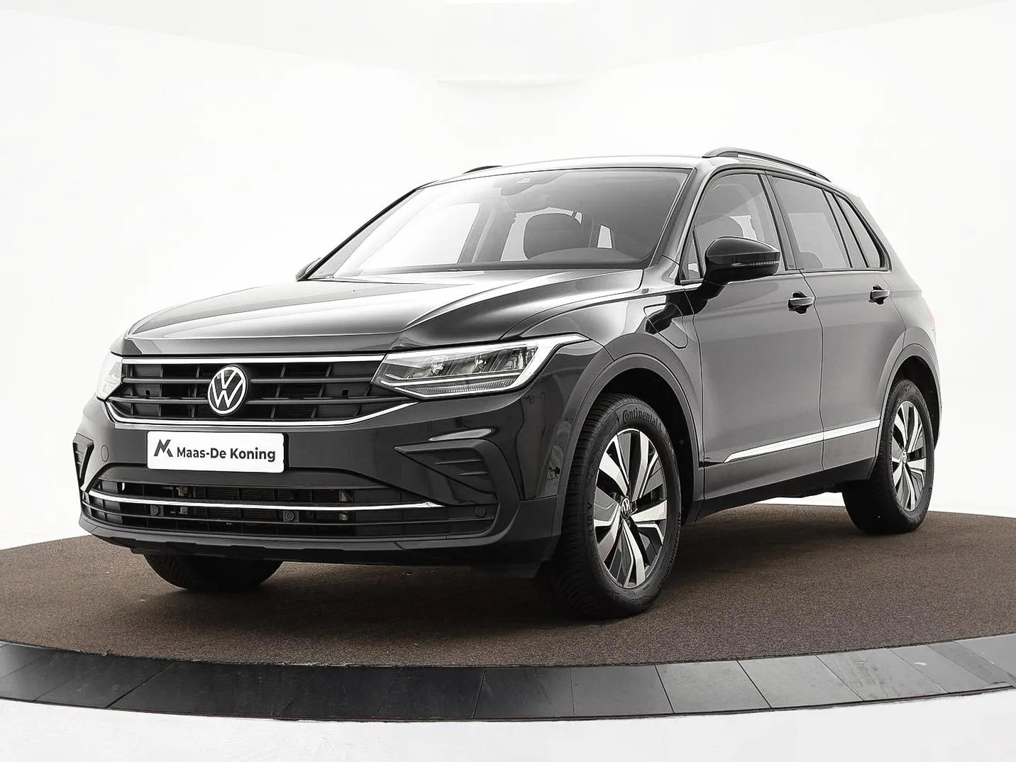 Volkswagen Tiguan — foto 1