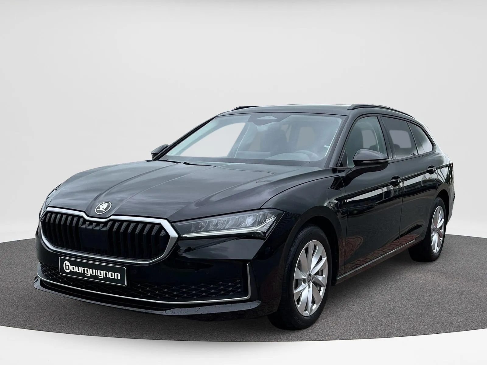Škoda Superb — foto 1