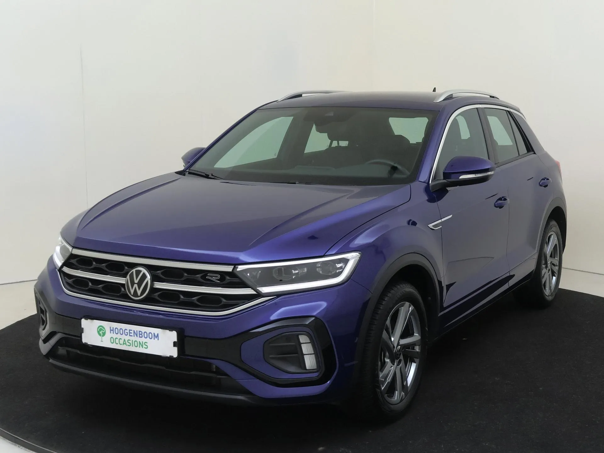 Volkswagen T-Roc — foto 1