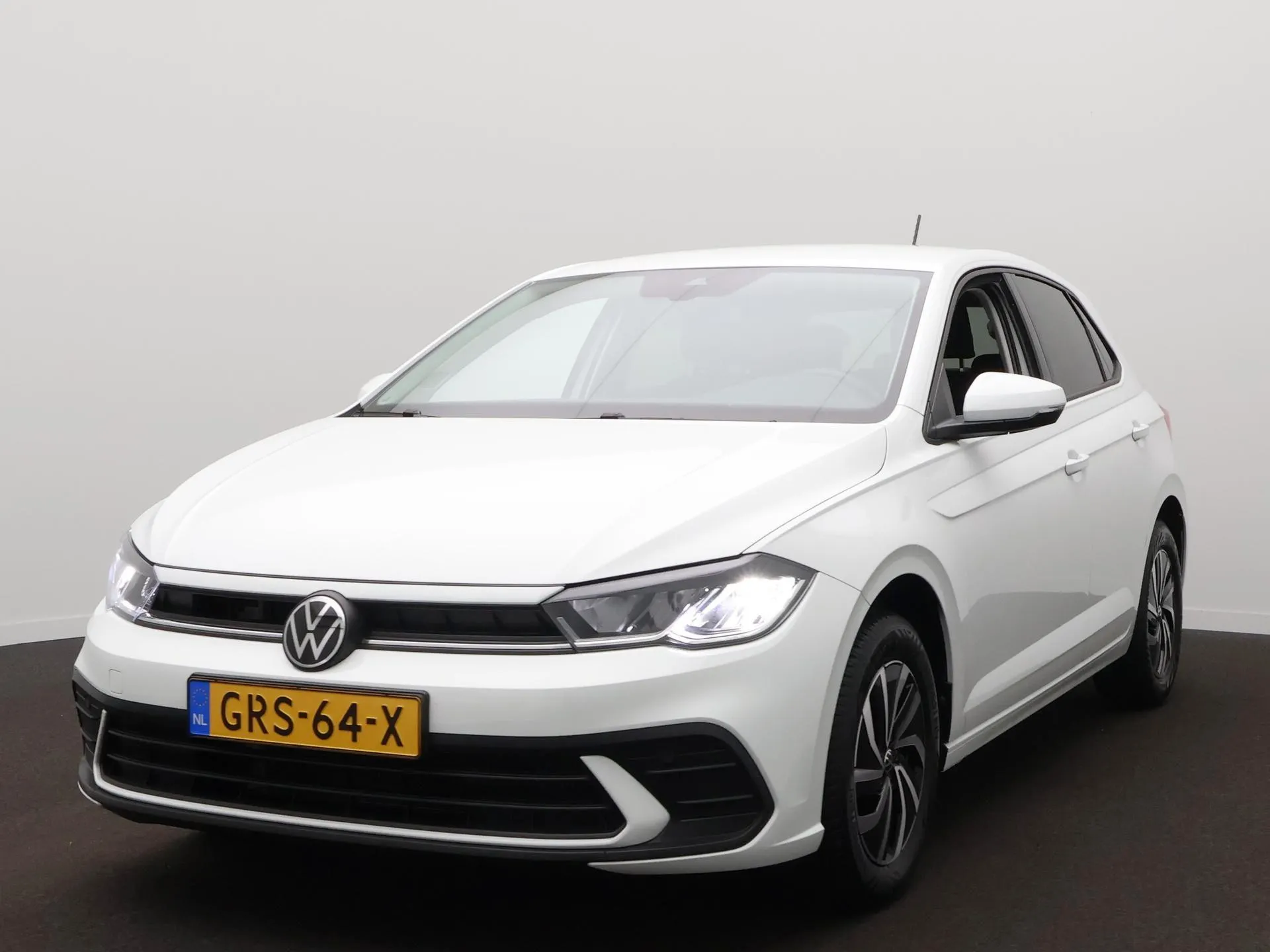 Volkswagen Polo — foto 1