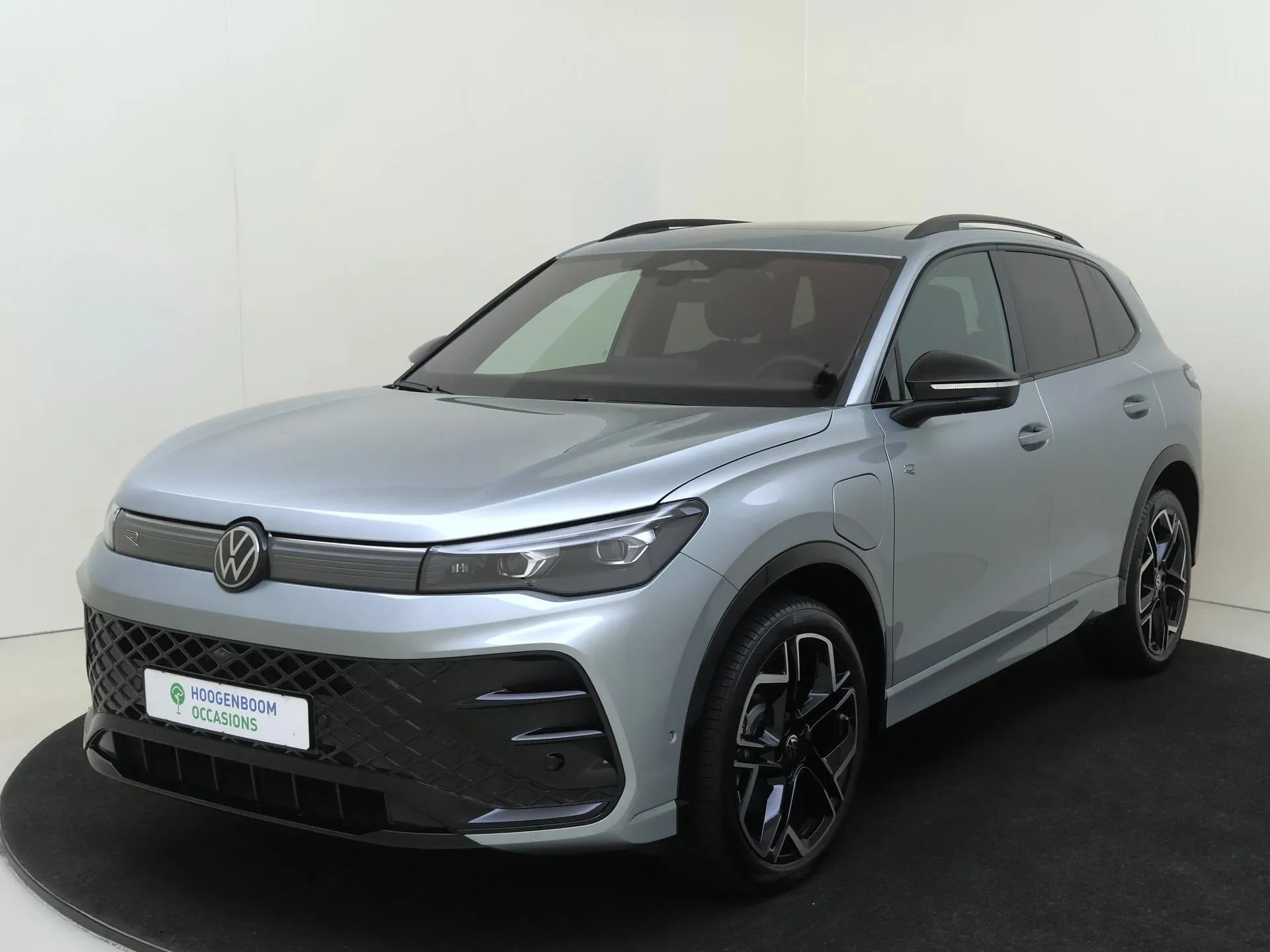 Volkswagen Tiguan — foto 1