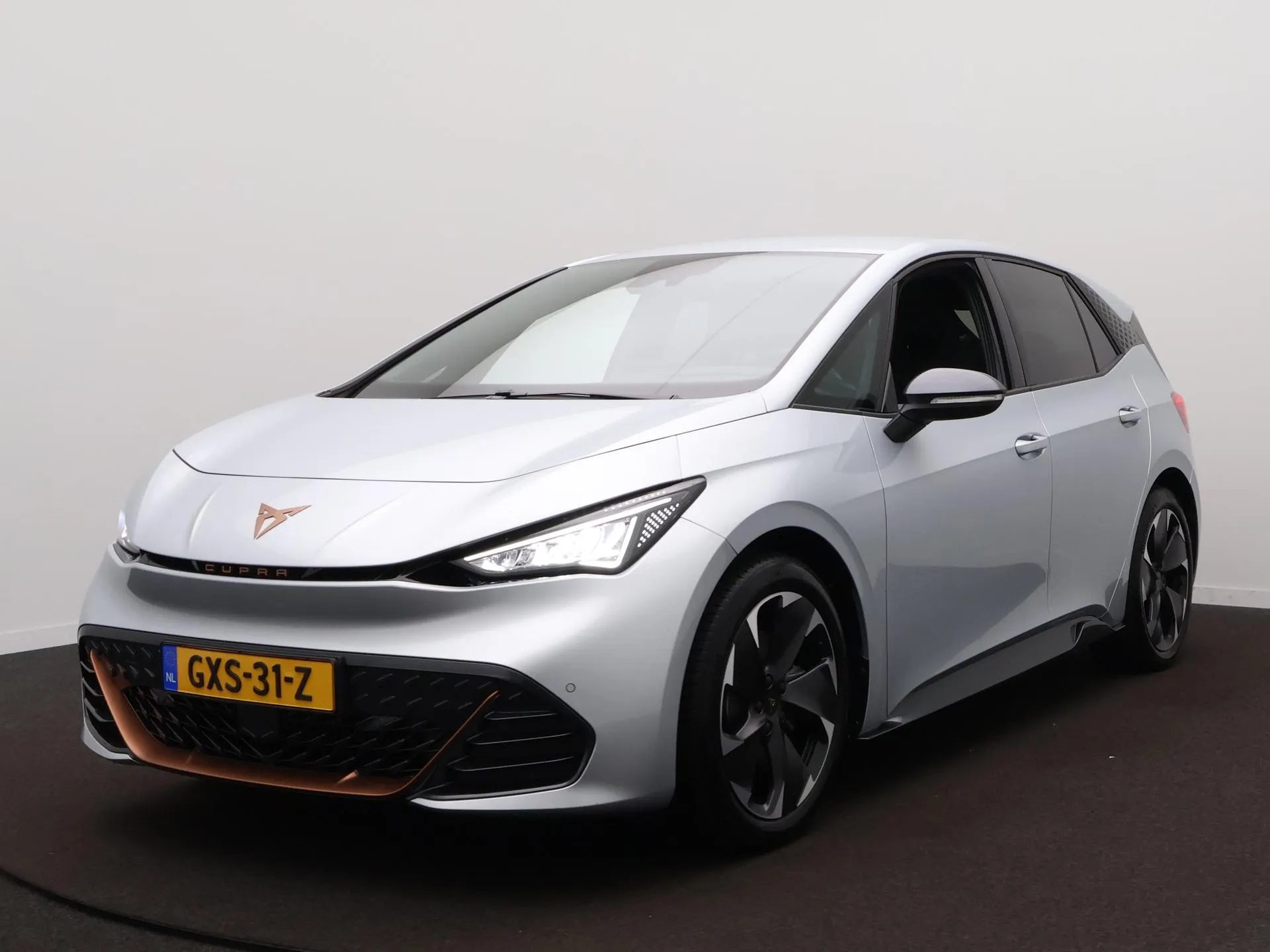 Cupra Born — foto 1