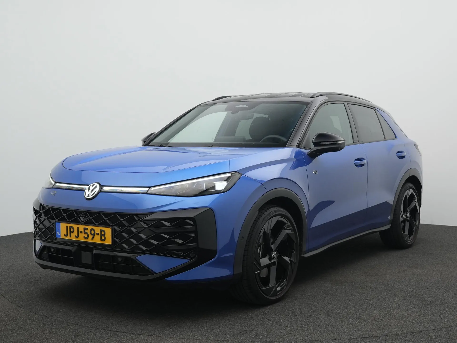 Volkswagen T-Roc — foto 1