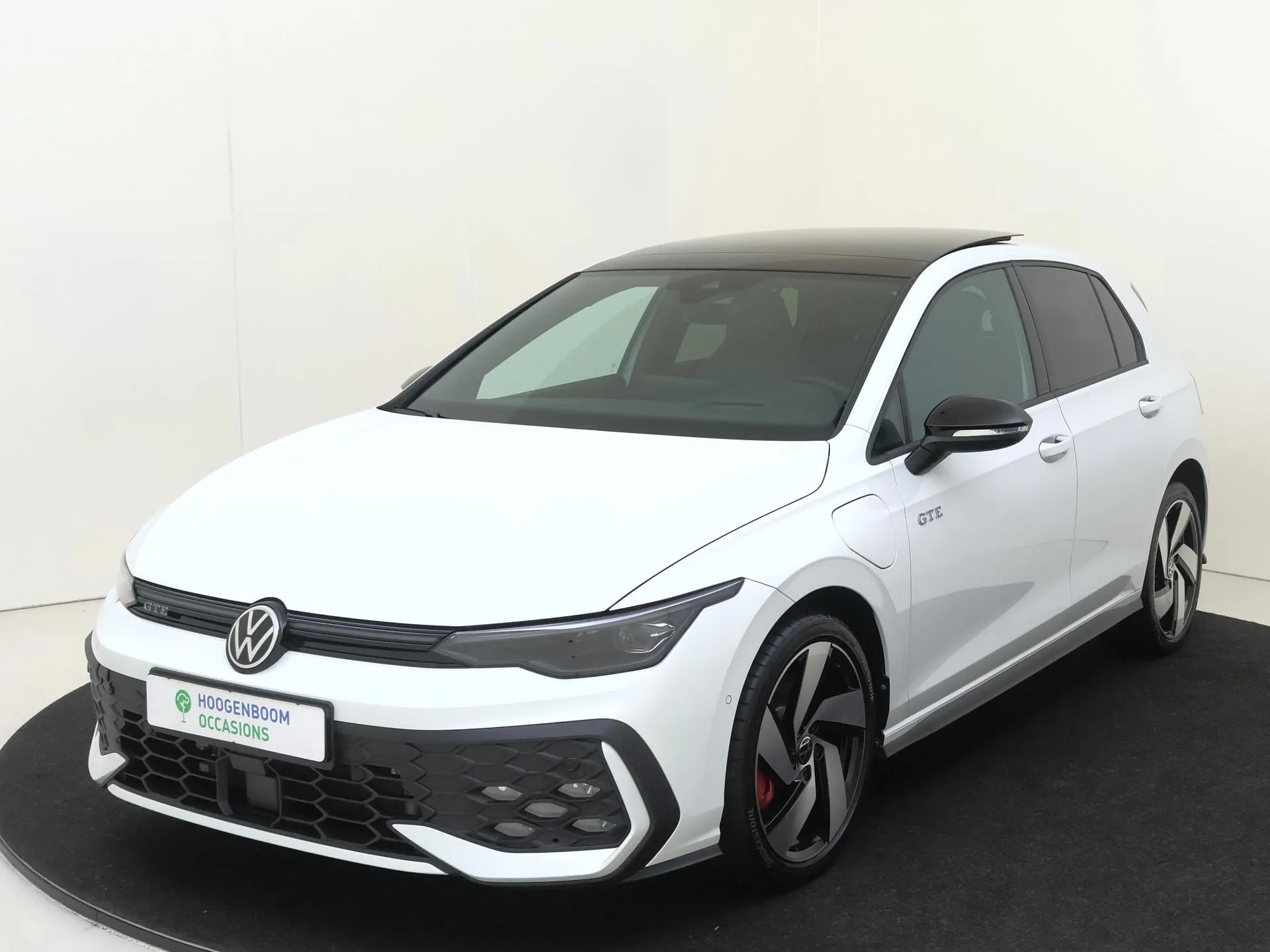 Volkswagen Golf — foto 1