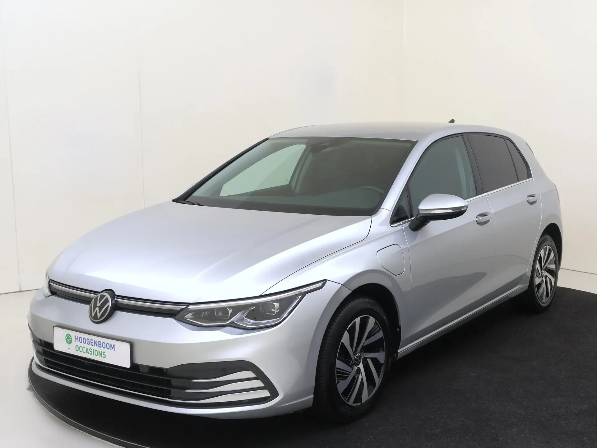 Volkswagen Golf — foto 1