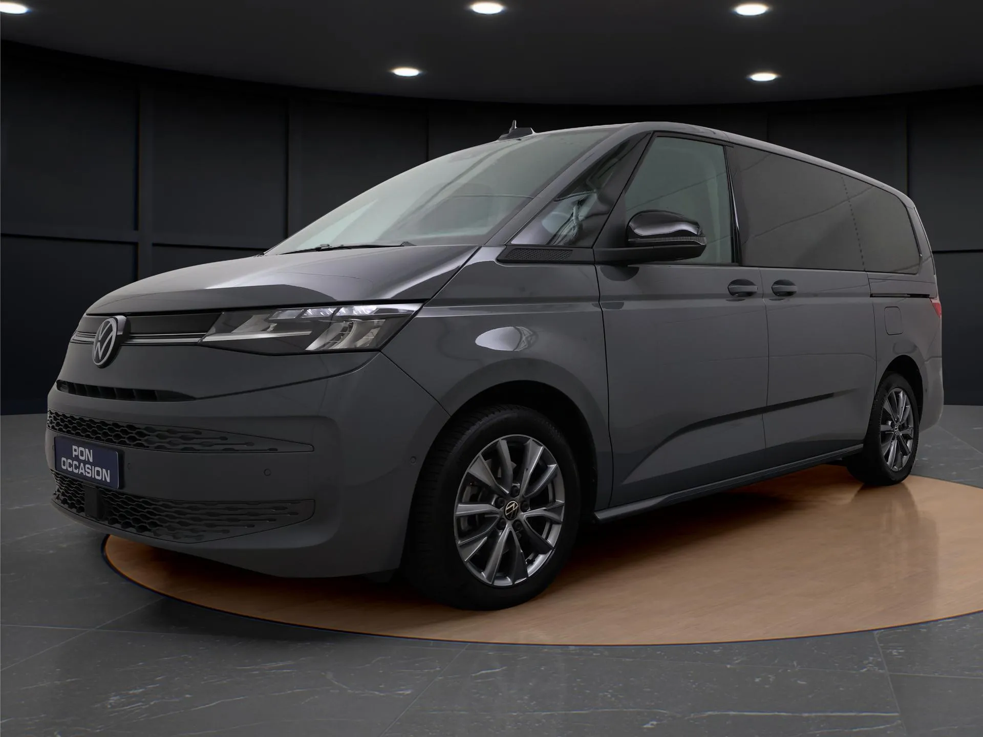 Volkswagen Multivan — foto 1
