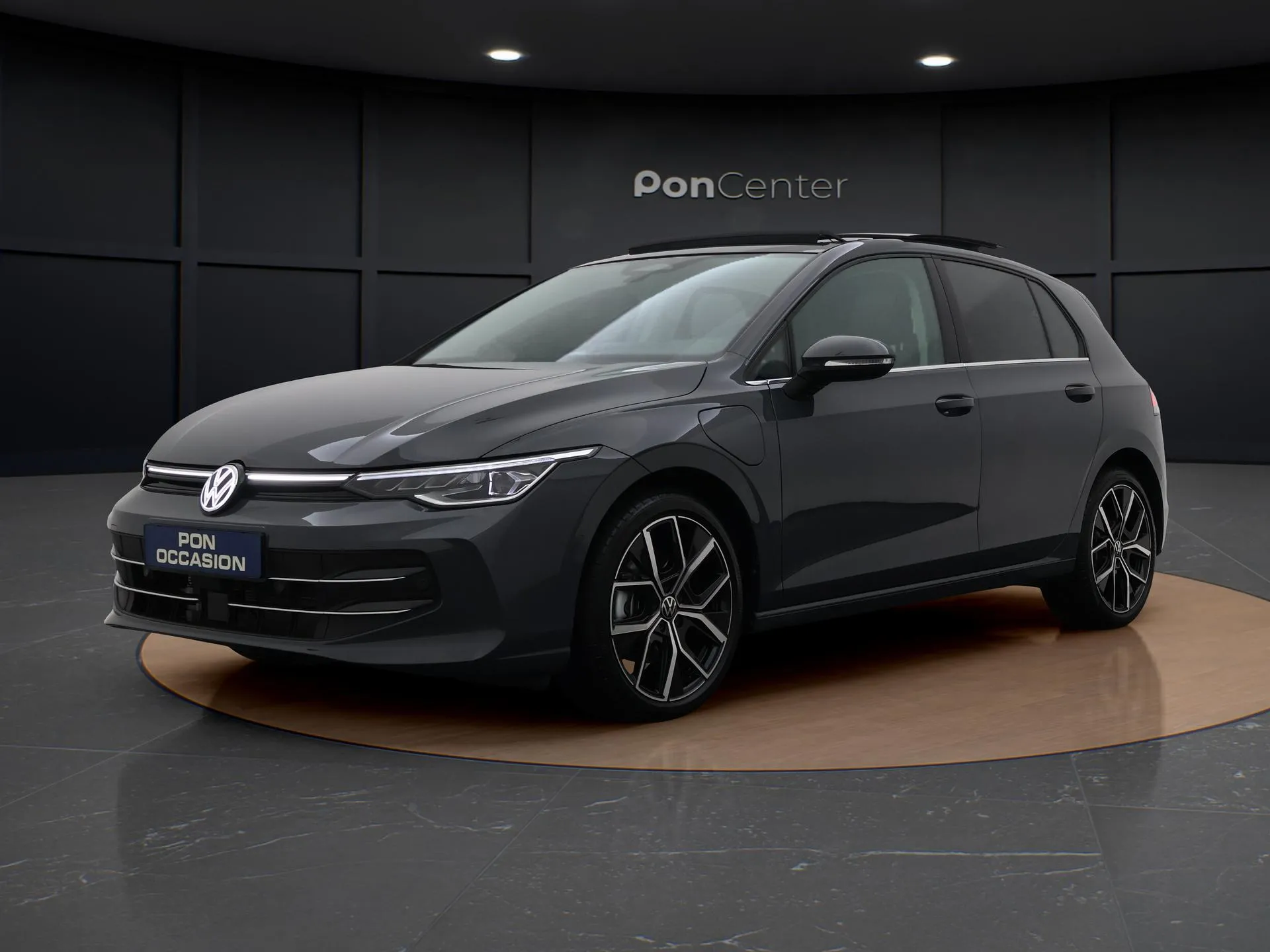 Volkswagen Golf — foto 1