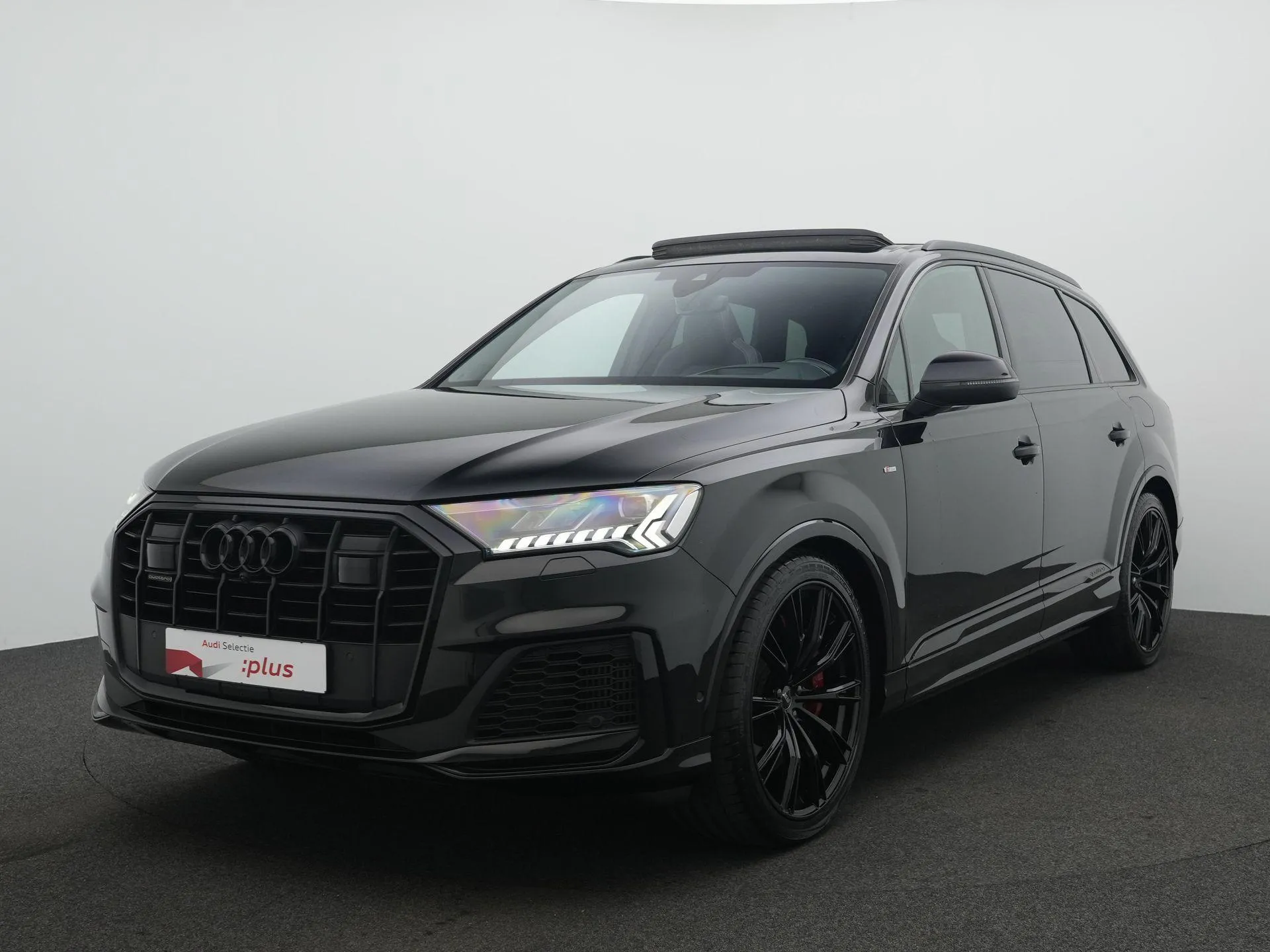 Audi Q7 — foto 1