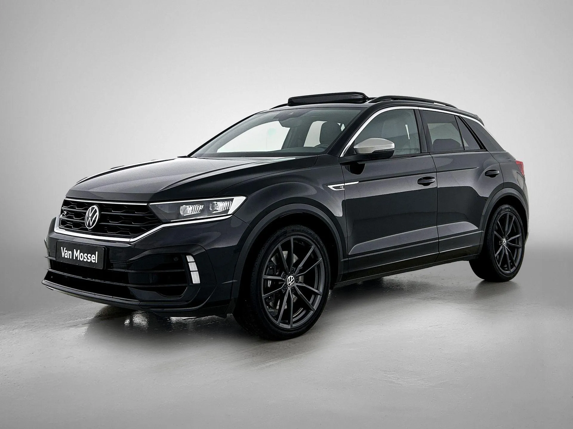 Volkswagen T-Roc — foto 1