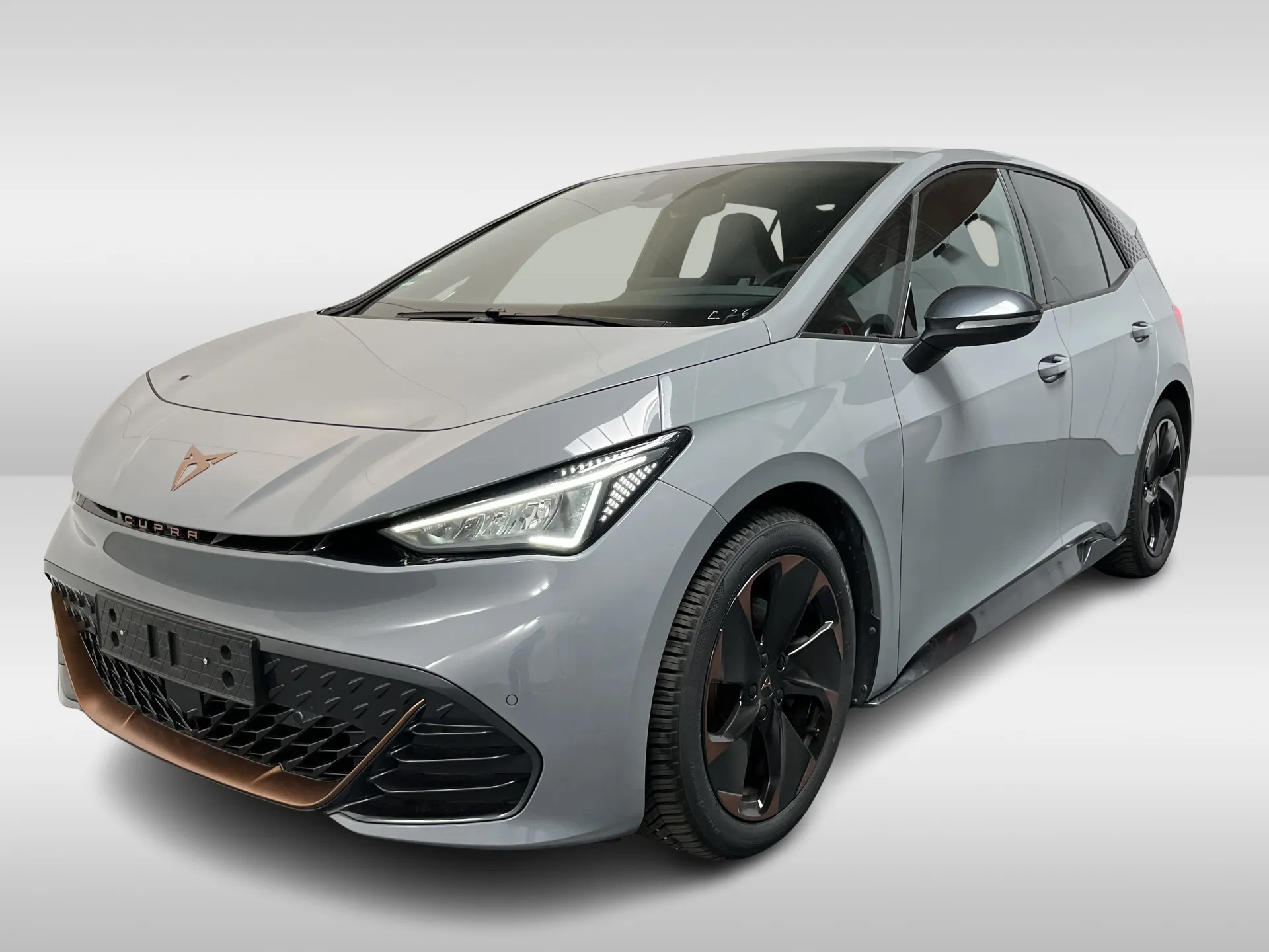 Cupra Born — foto 1