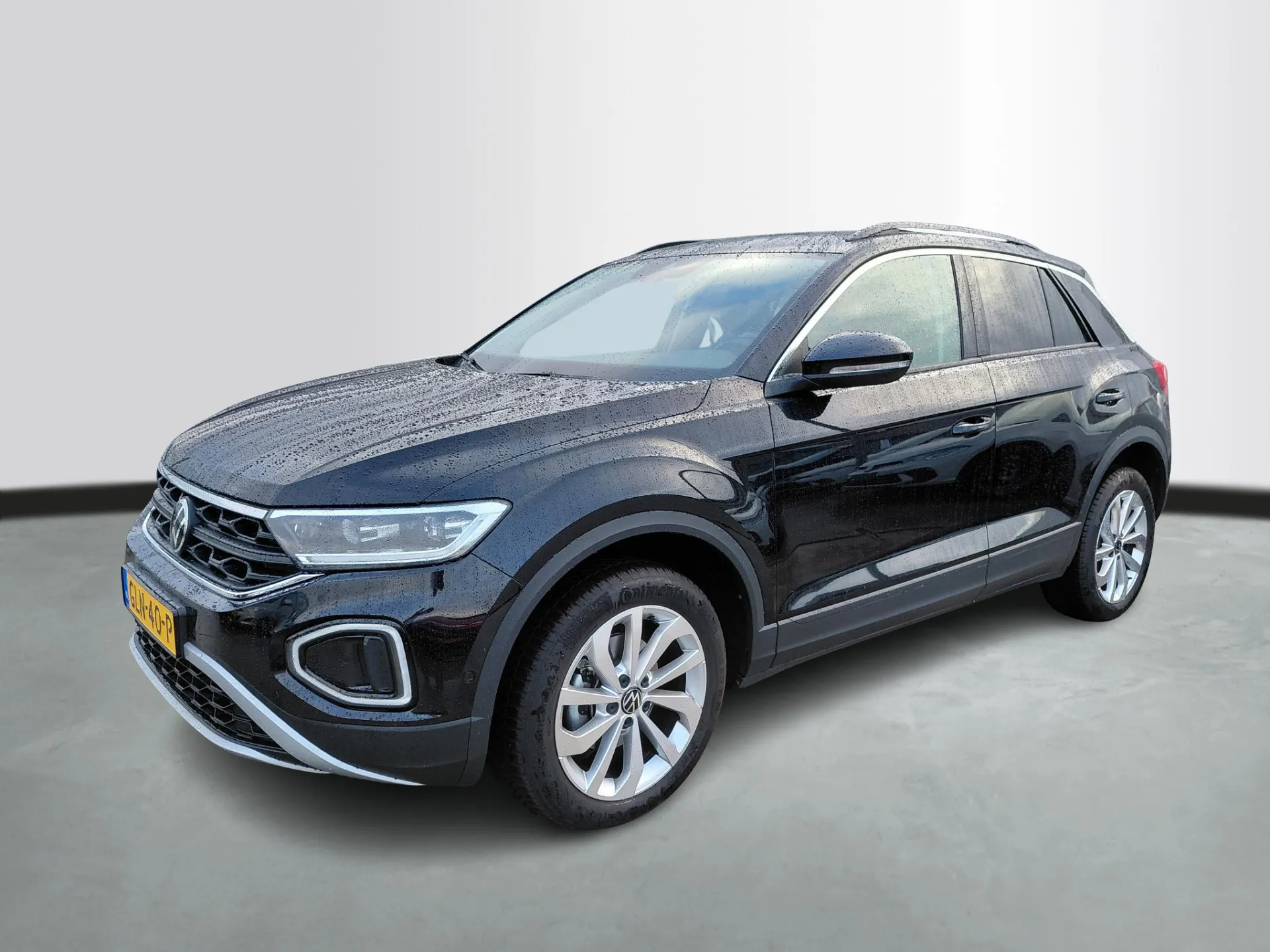 Volkswagen T-Roc — foto 1