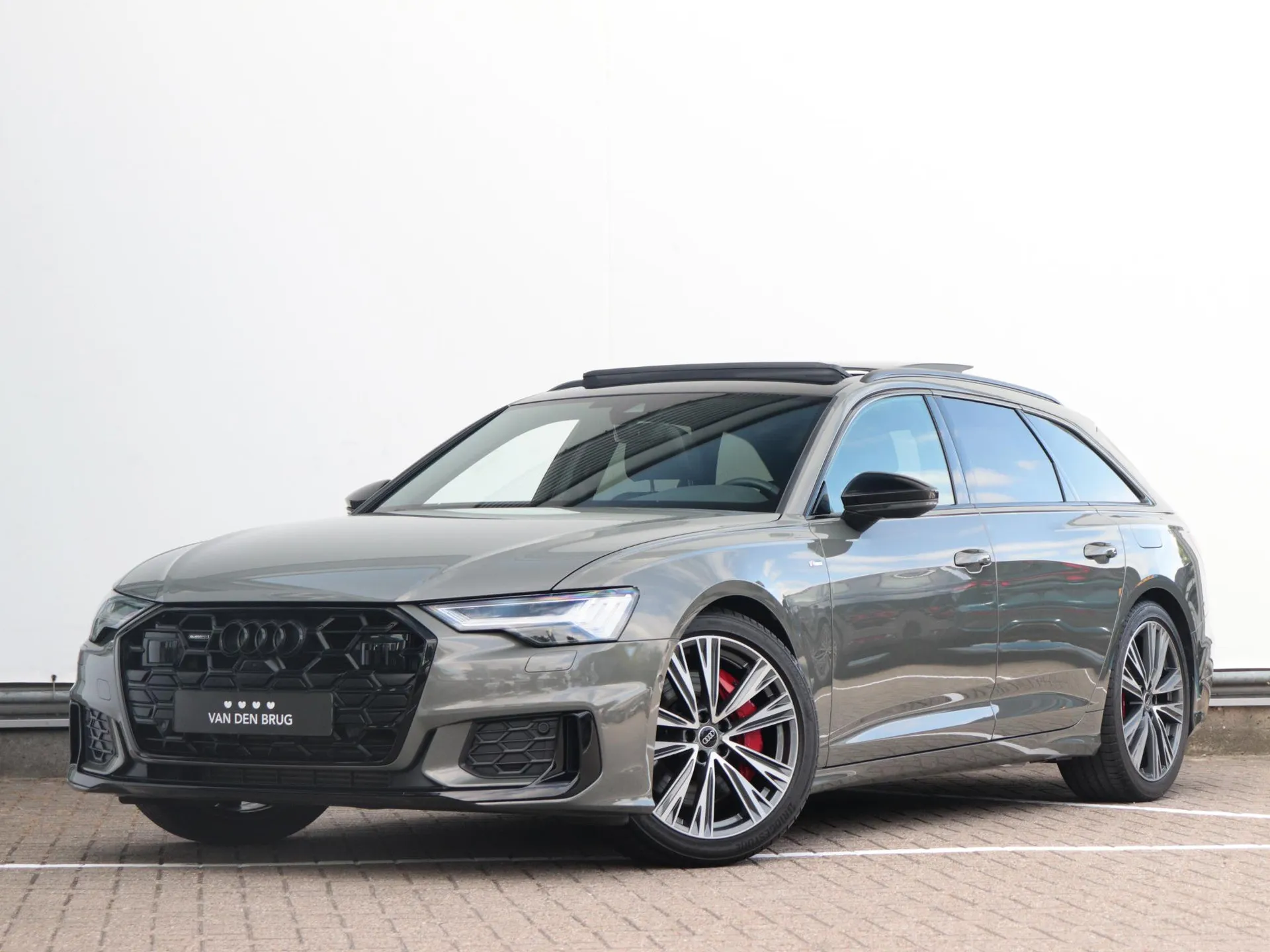 Audi A6 — foto 1