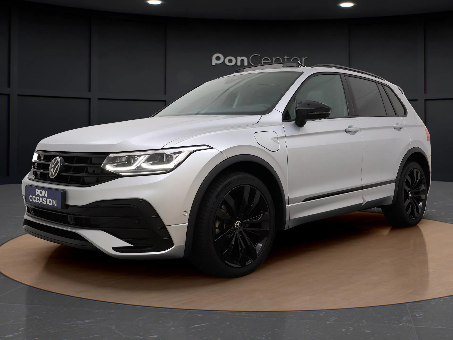 Volkswagen Tiguan — foto 1