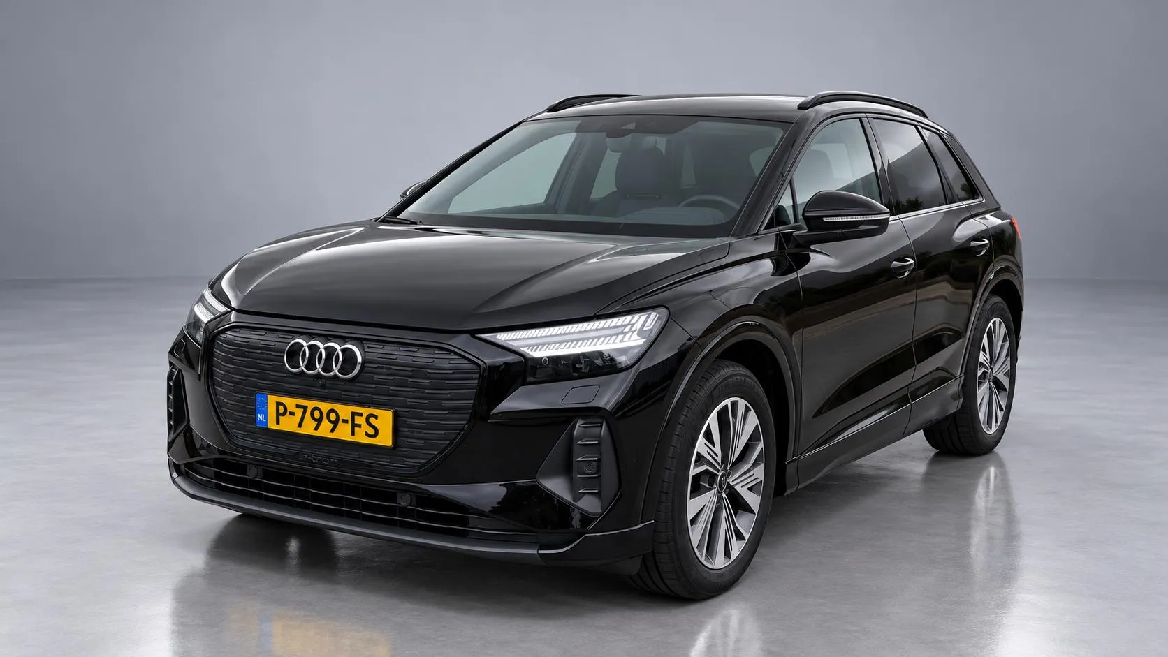 Audi Q4 e-tron — foto 1
