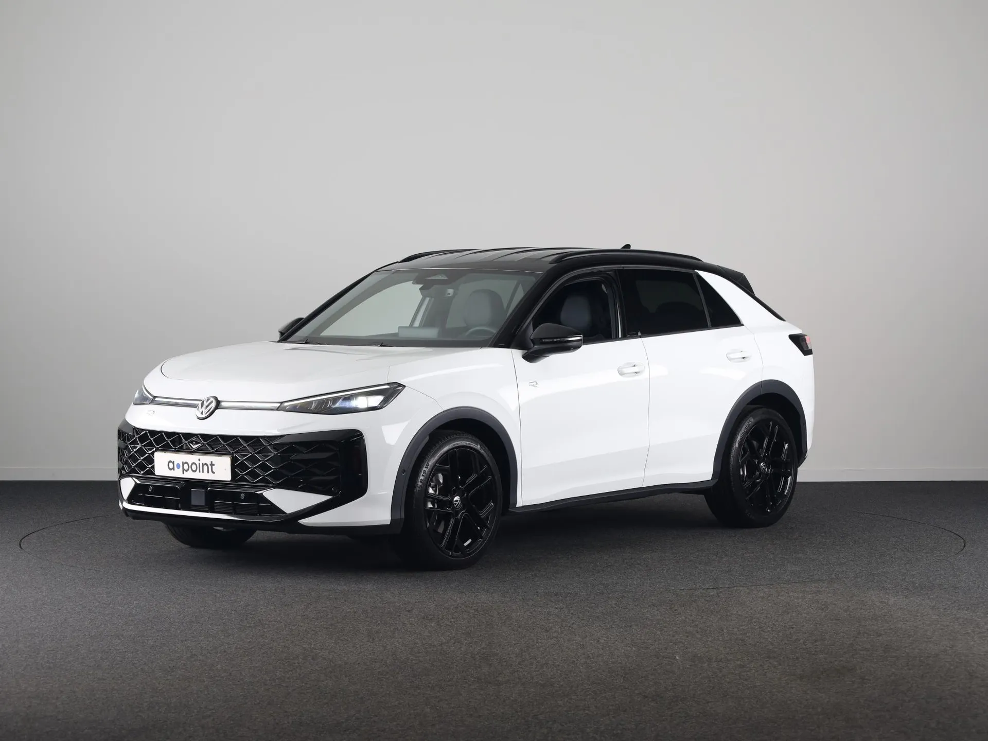 Volkswagen T-Roc — foto 1