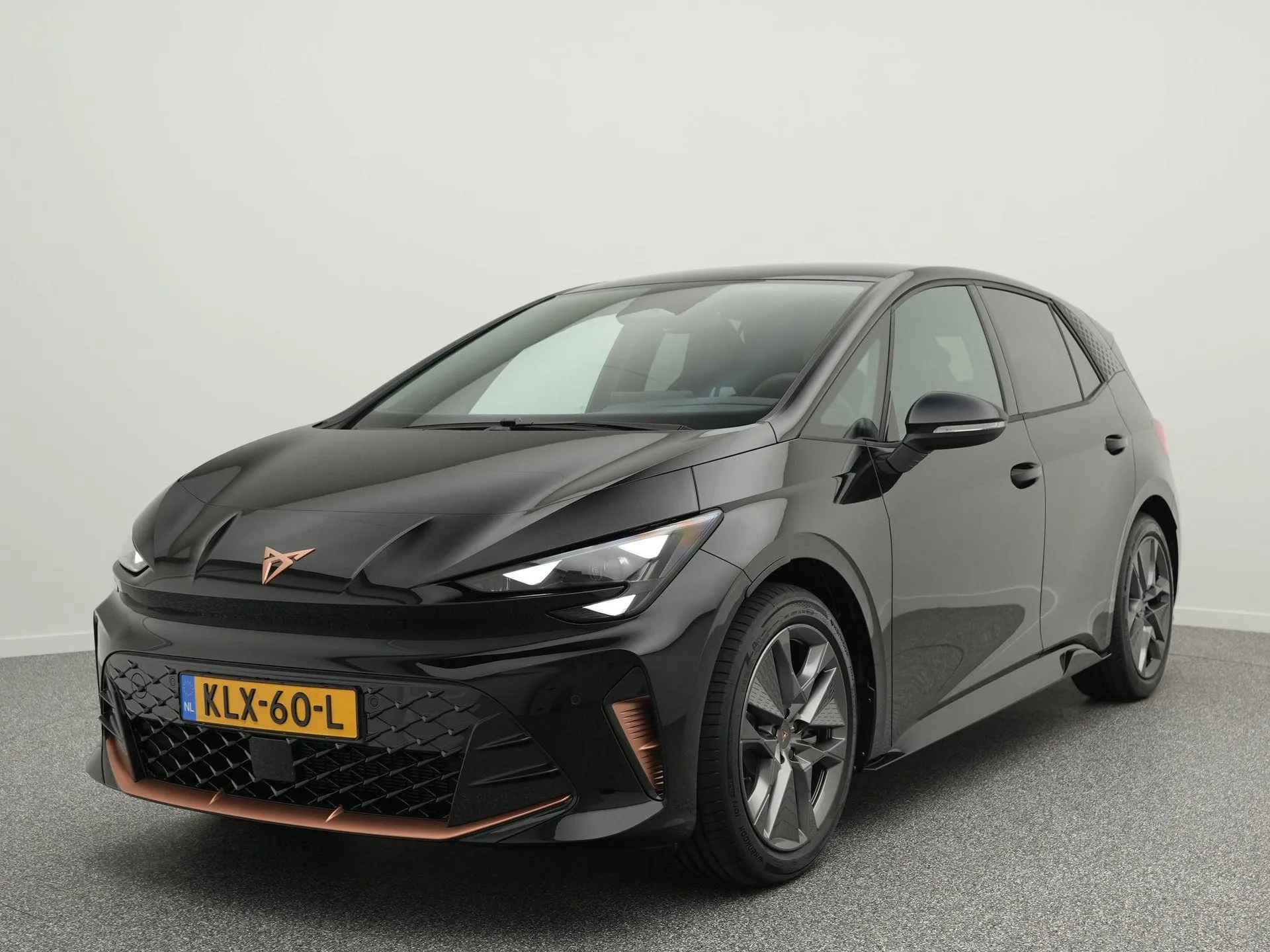 Cupra Born — foto 1