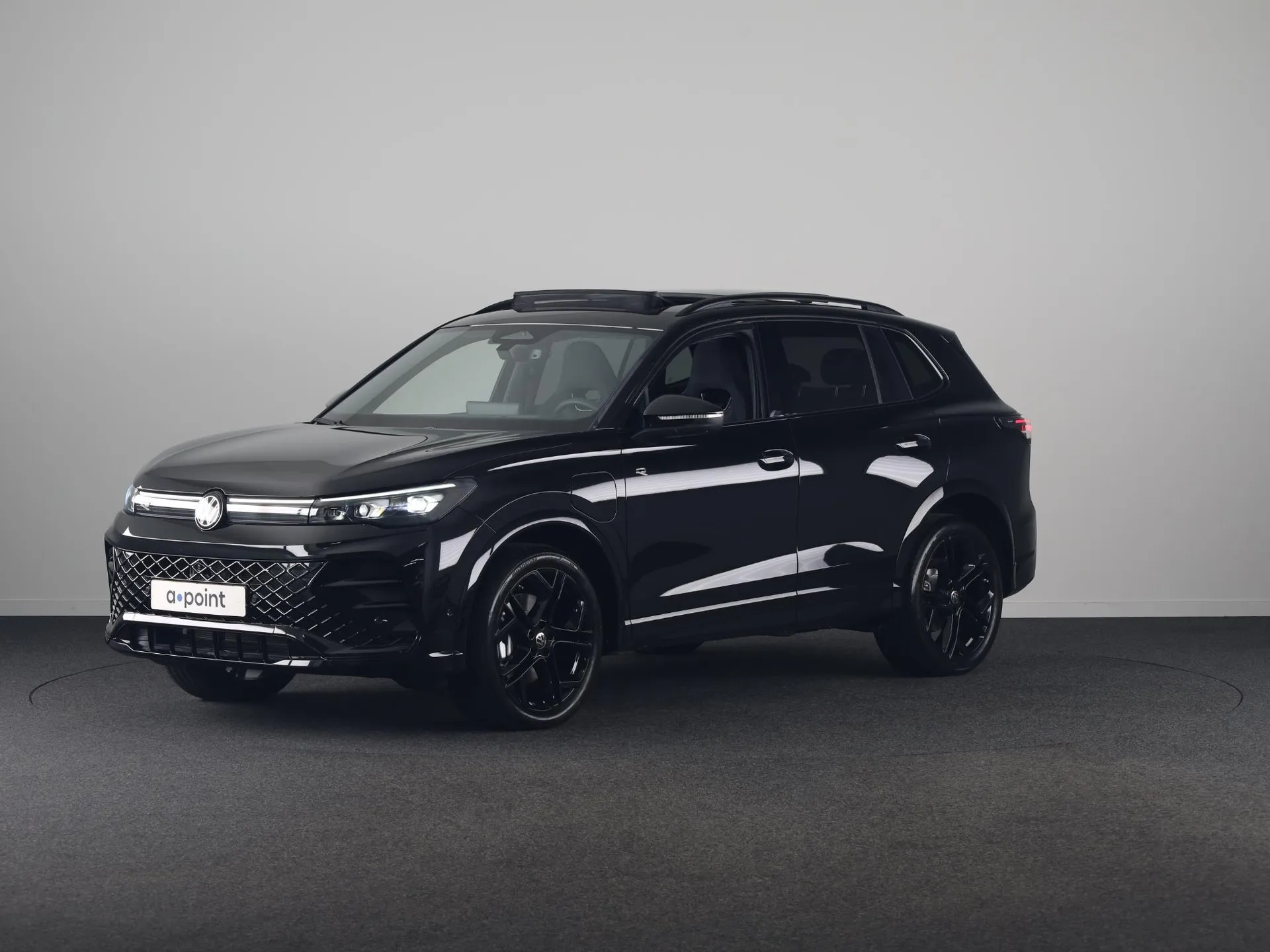 Volkswagen Tiguan — foto 1