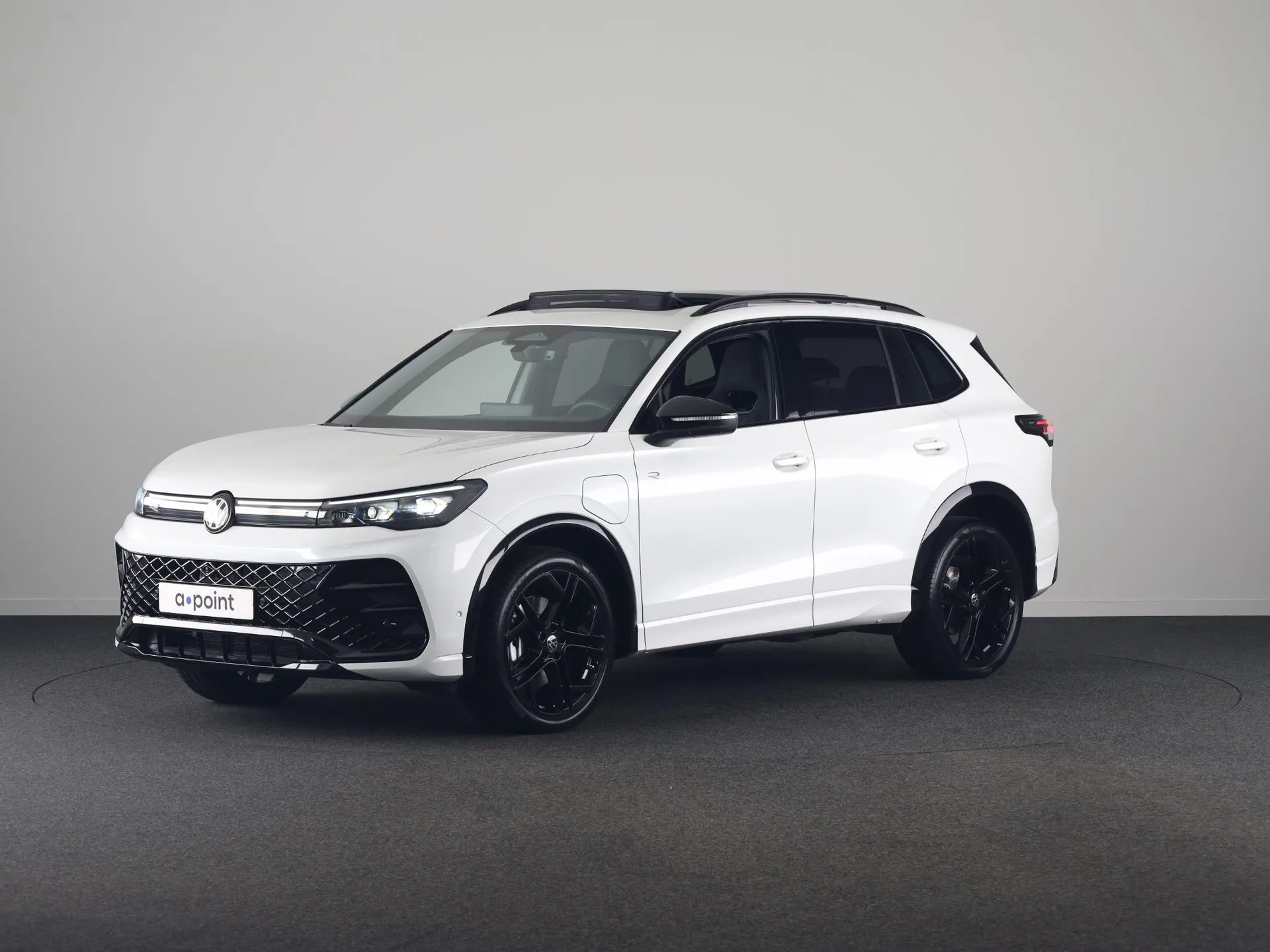 Volkswagen Tiguan — foto 1
