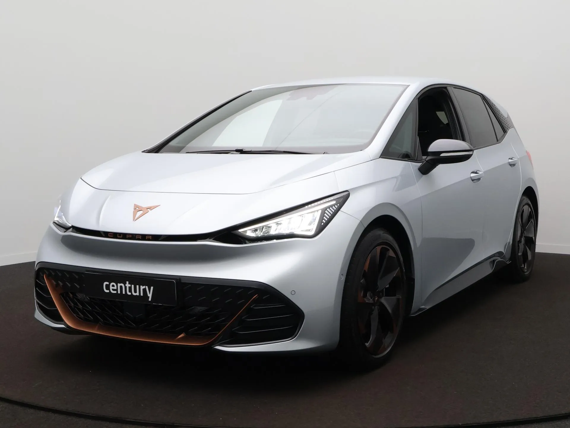 Cupra Born — foto 1