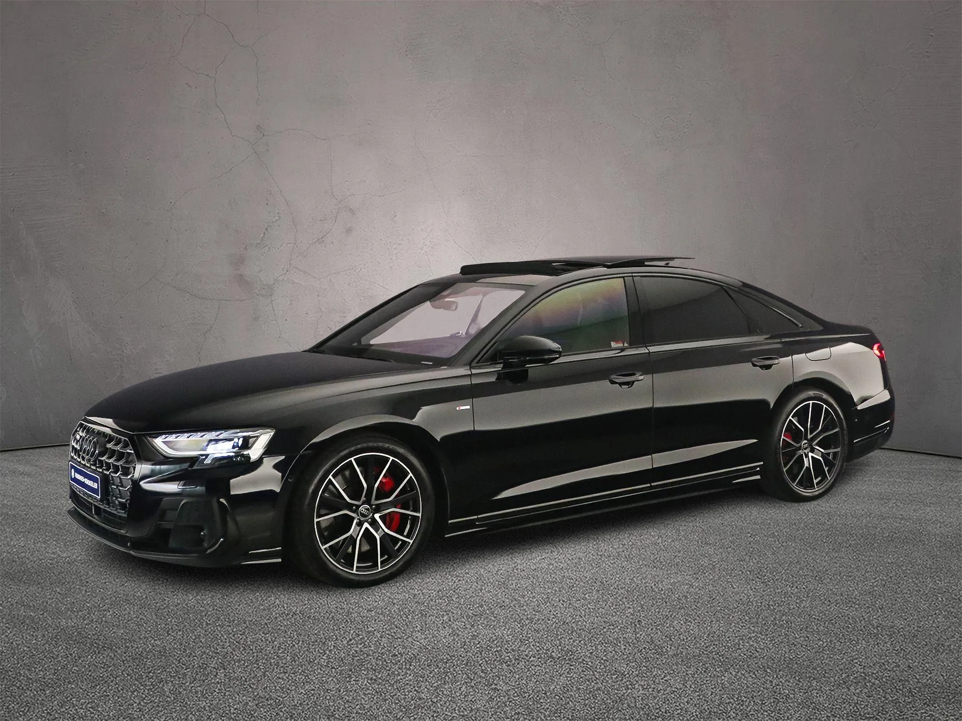 Audi A8 — foto 1