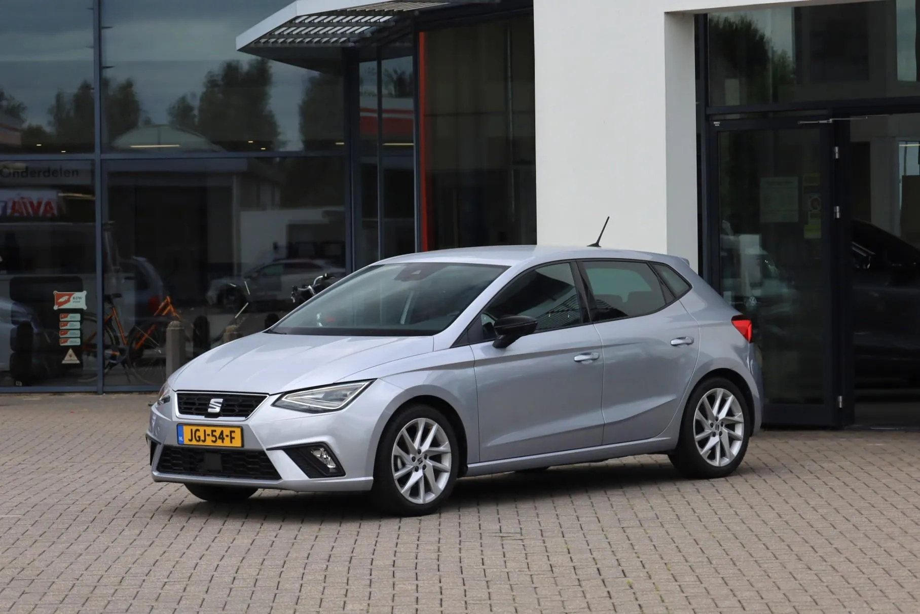 Seat Ibiza — foto 1