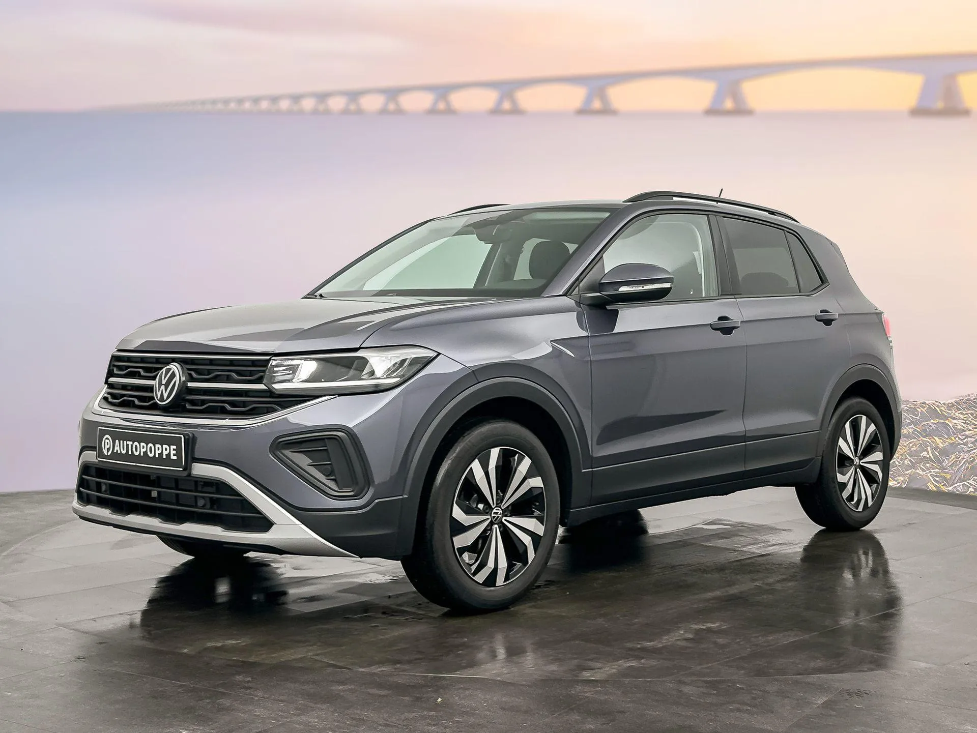 Volkswagen T-Cross — foto 1