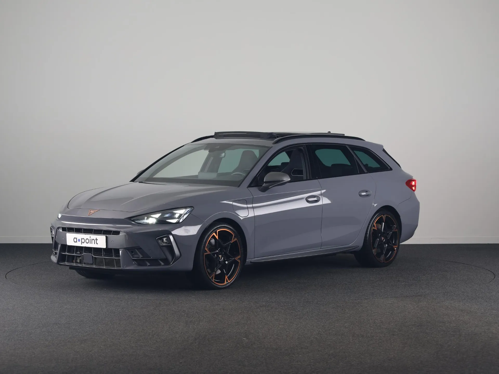 Cupra Leon — foto 1