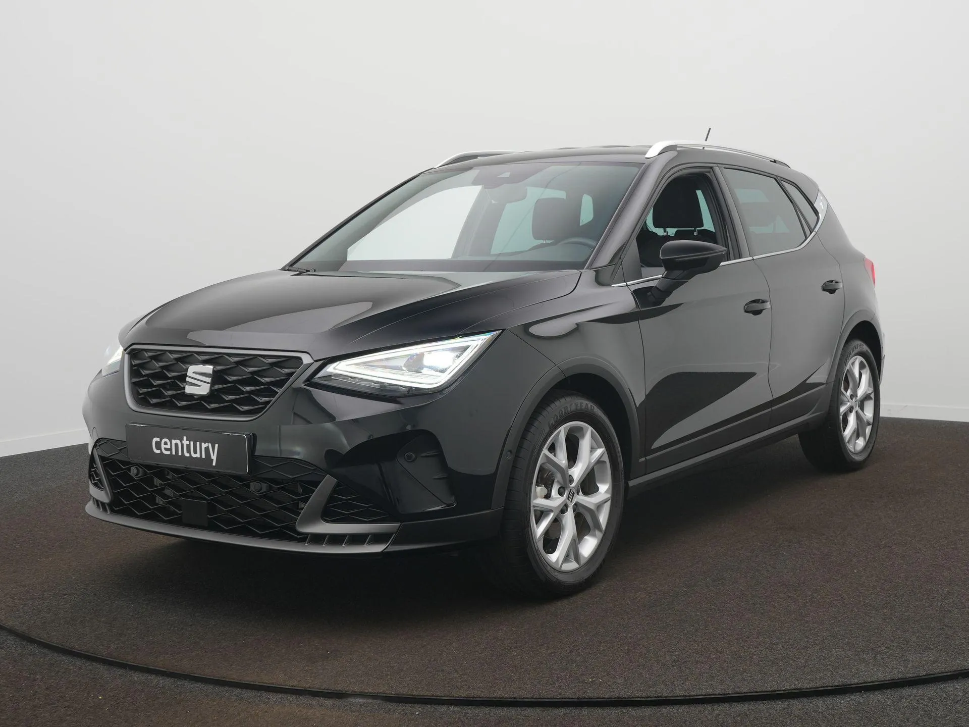Seat Arona — foto 1