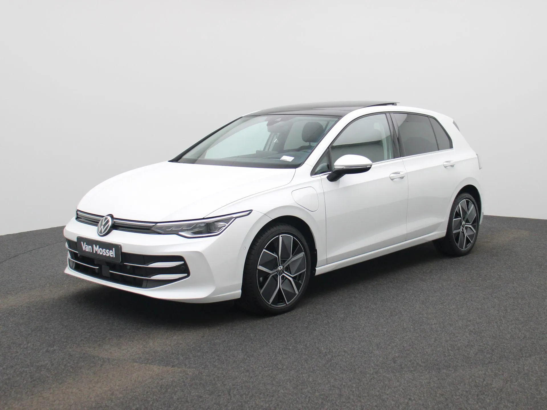 Volkswagen Golf — foto 1