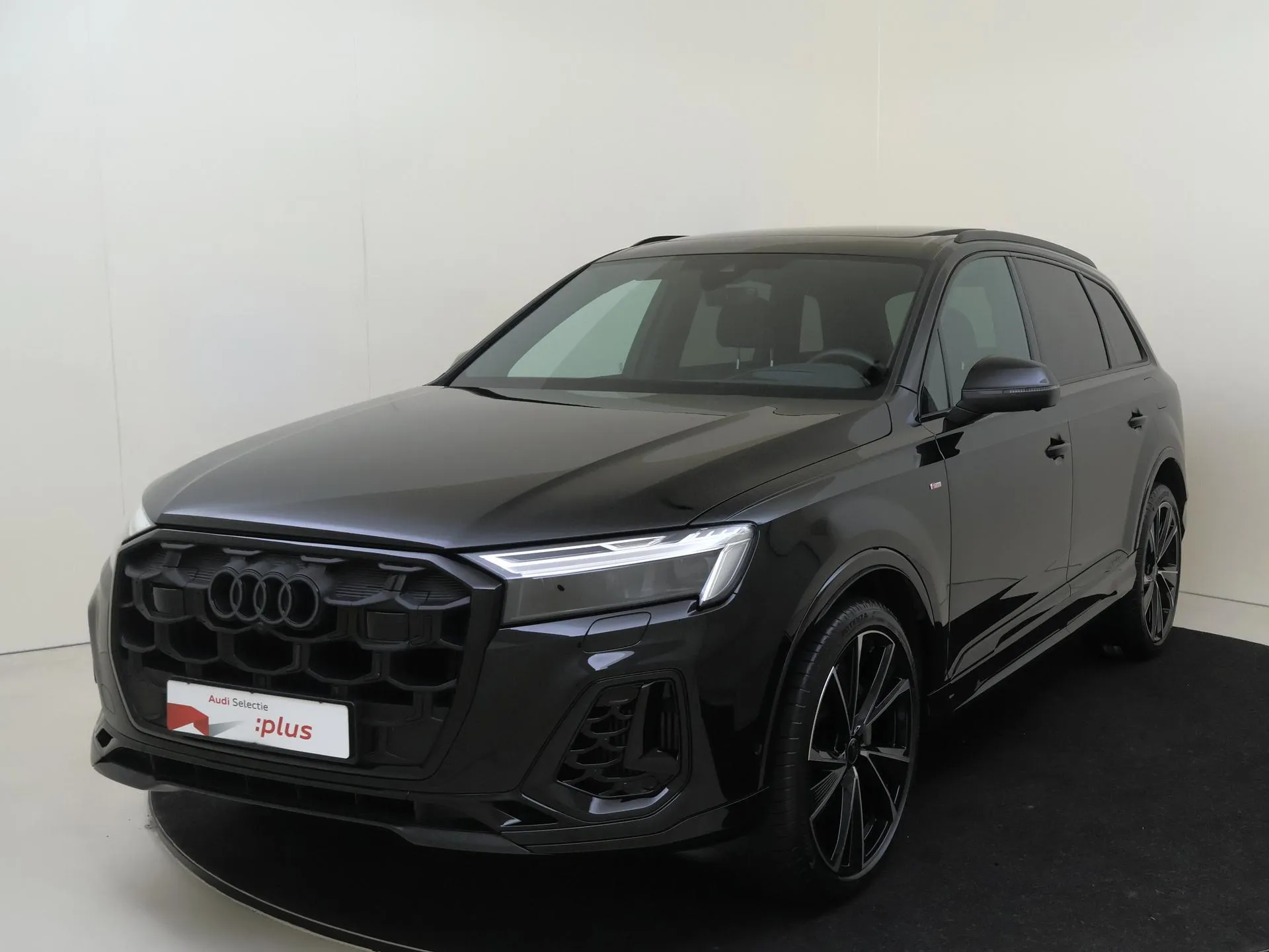 Audi Q7 — foto 1