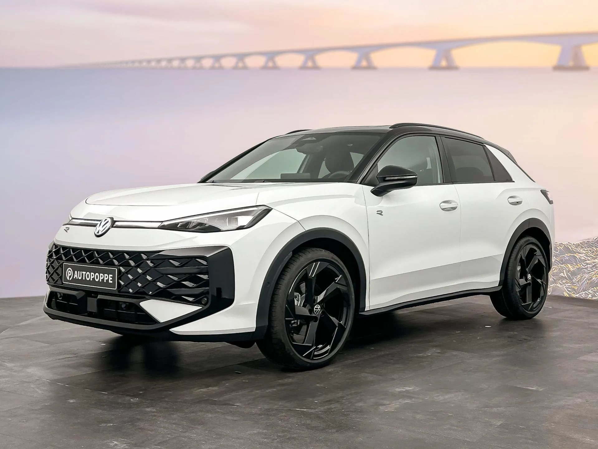 Volkswagen T-Roc — foto 1