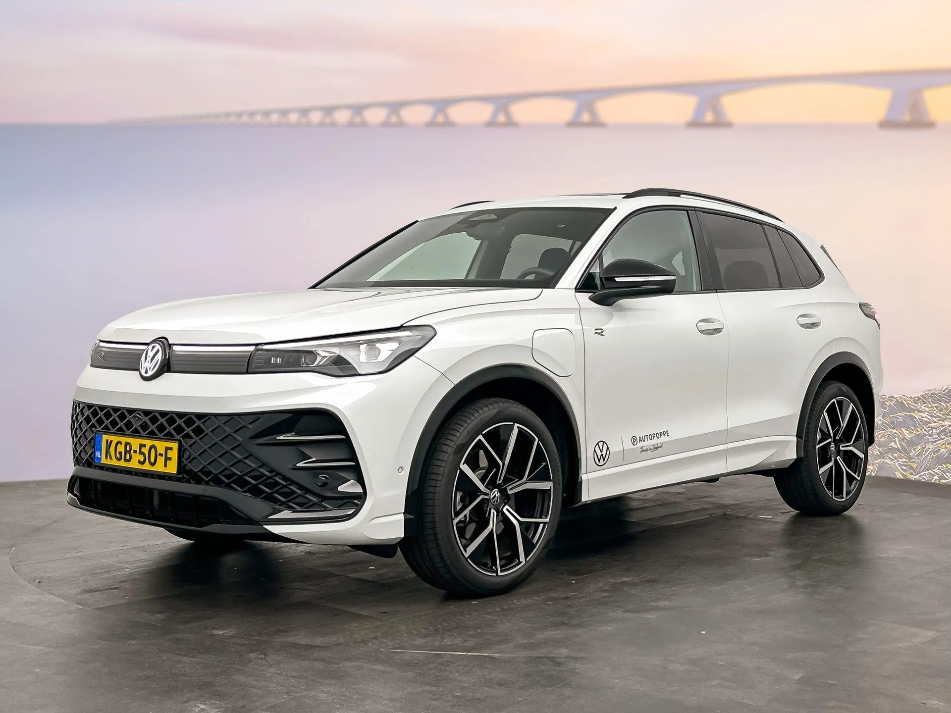 Volkswagen Tiguan — foto 1