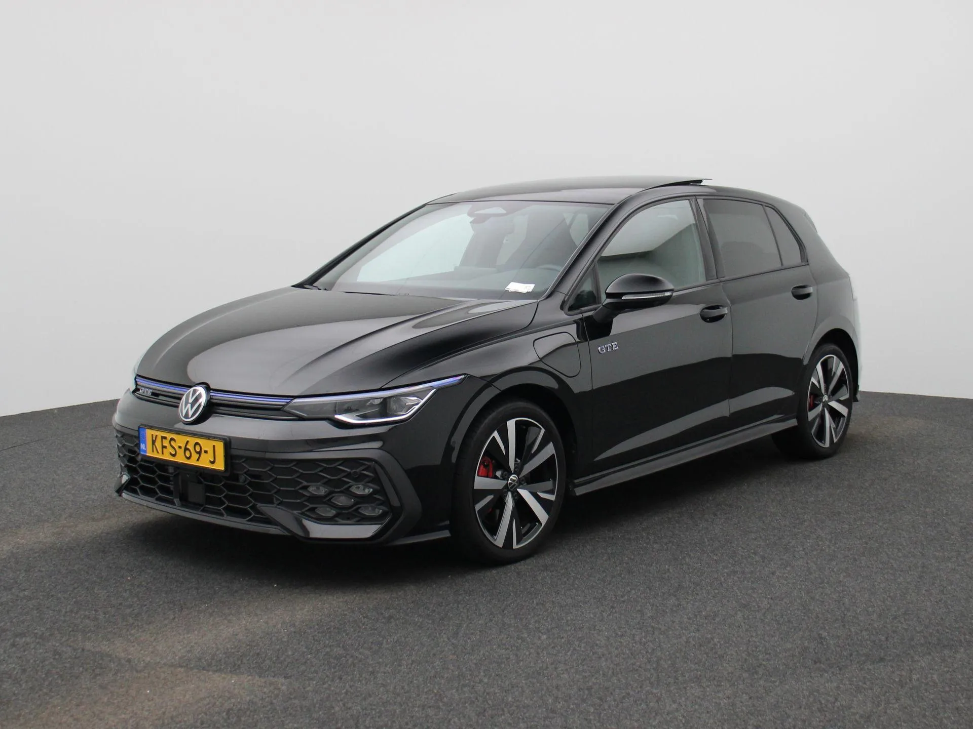 Volkswagen Golf — foto 1
