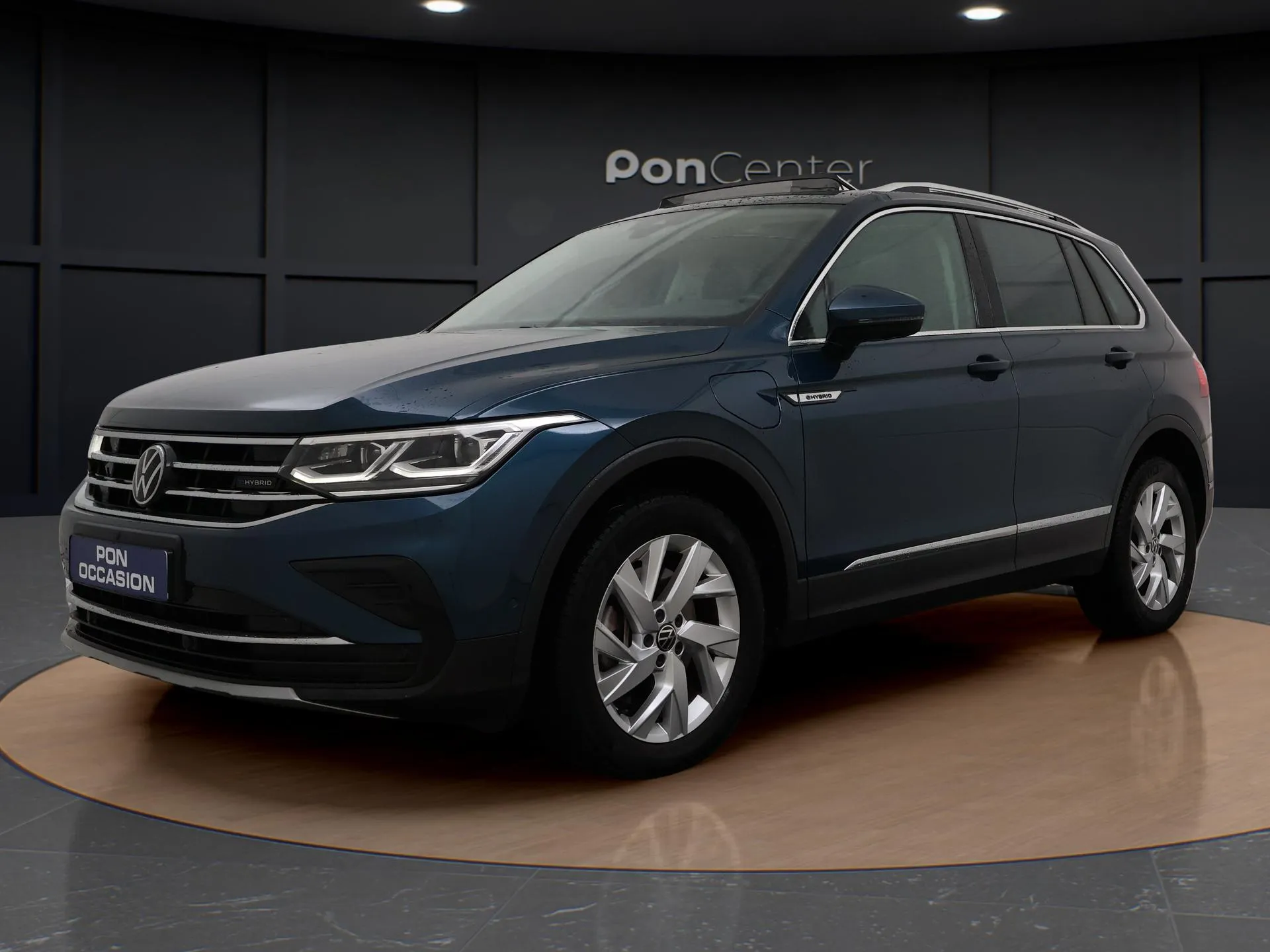 Volkswagen Tiguan — foto 1