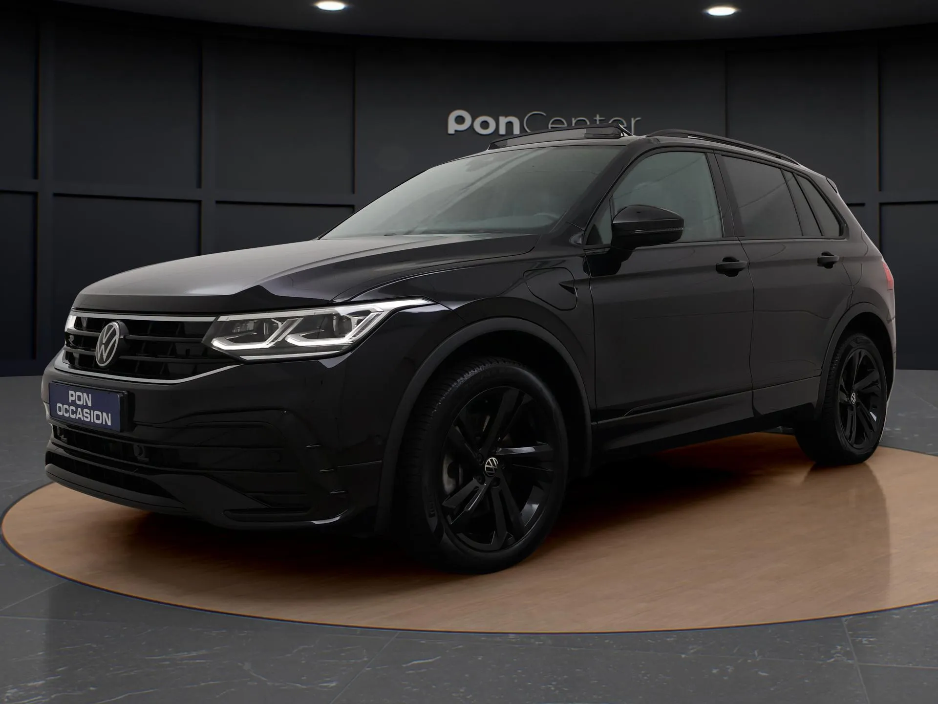 Volkswagen Tiguan — foto 1