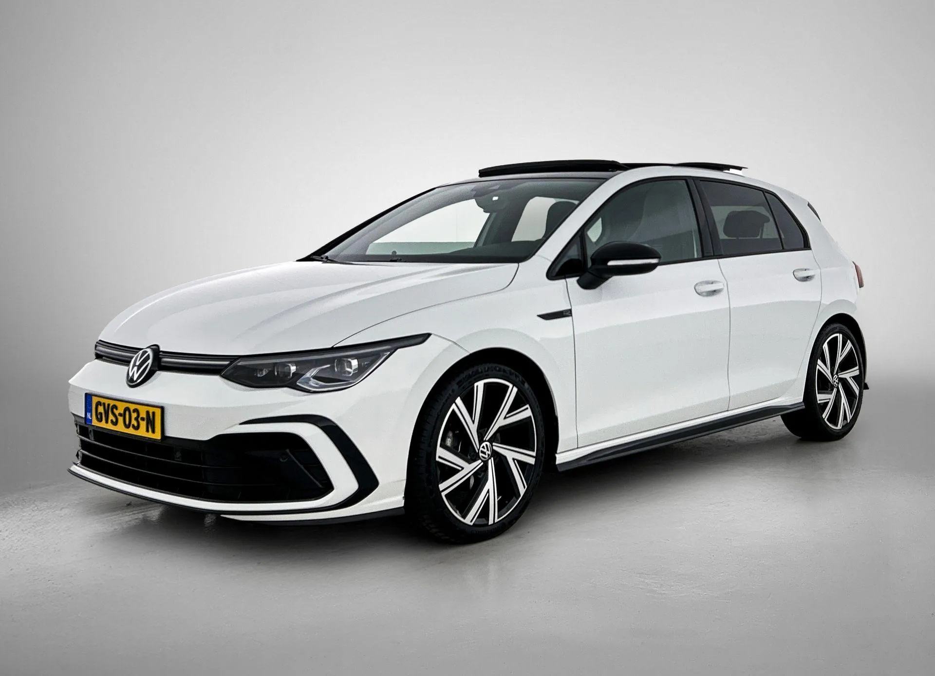 Volkswagen Golf — foto 1