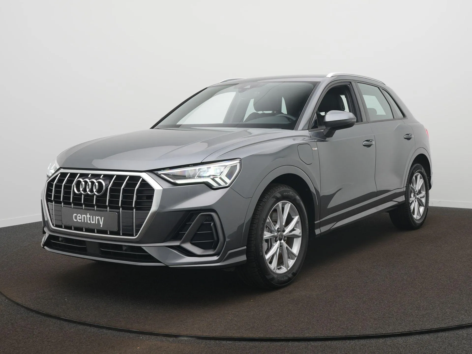 Audi Q3 — foto 1