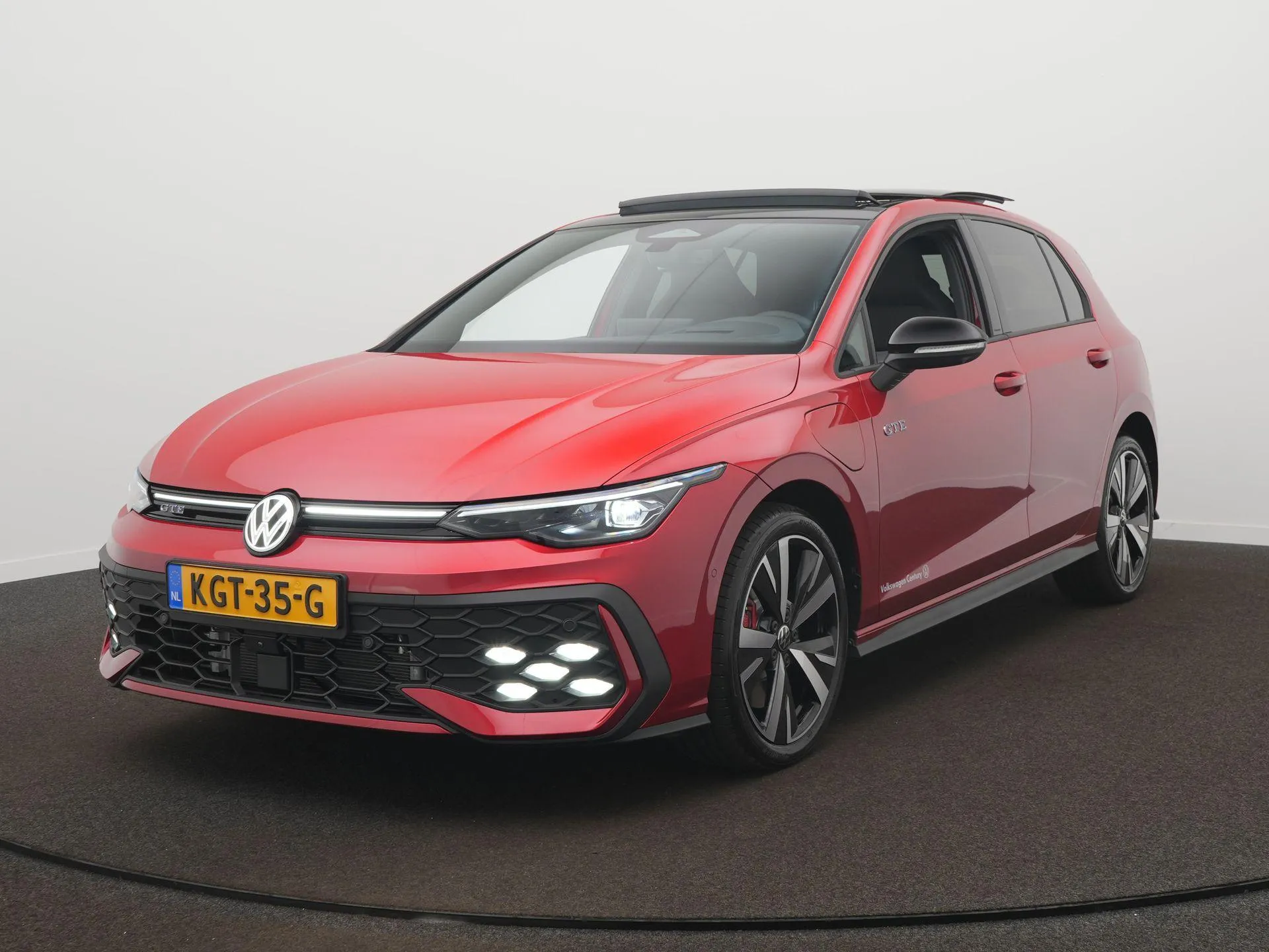 Volkswagen Golf — foto 1