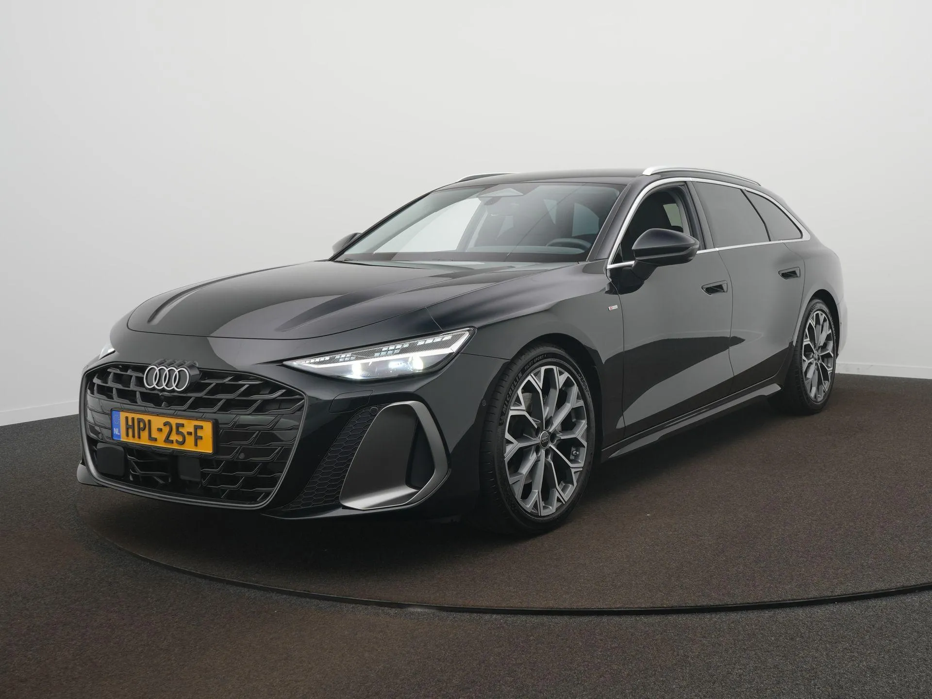 Audi A6 — foto 1
