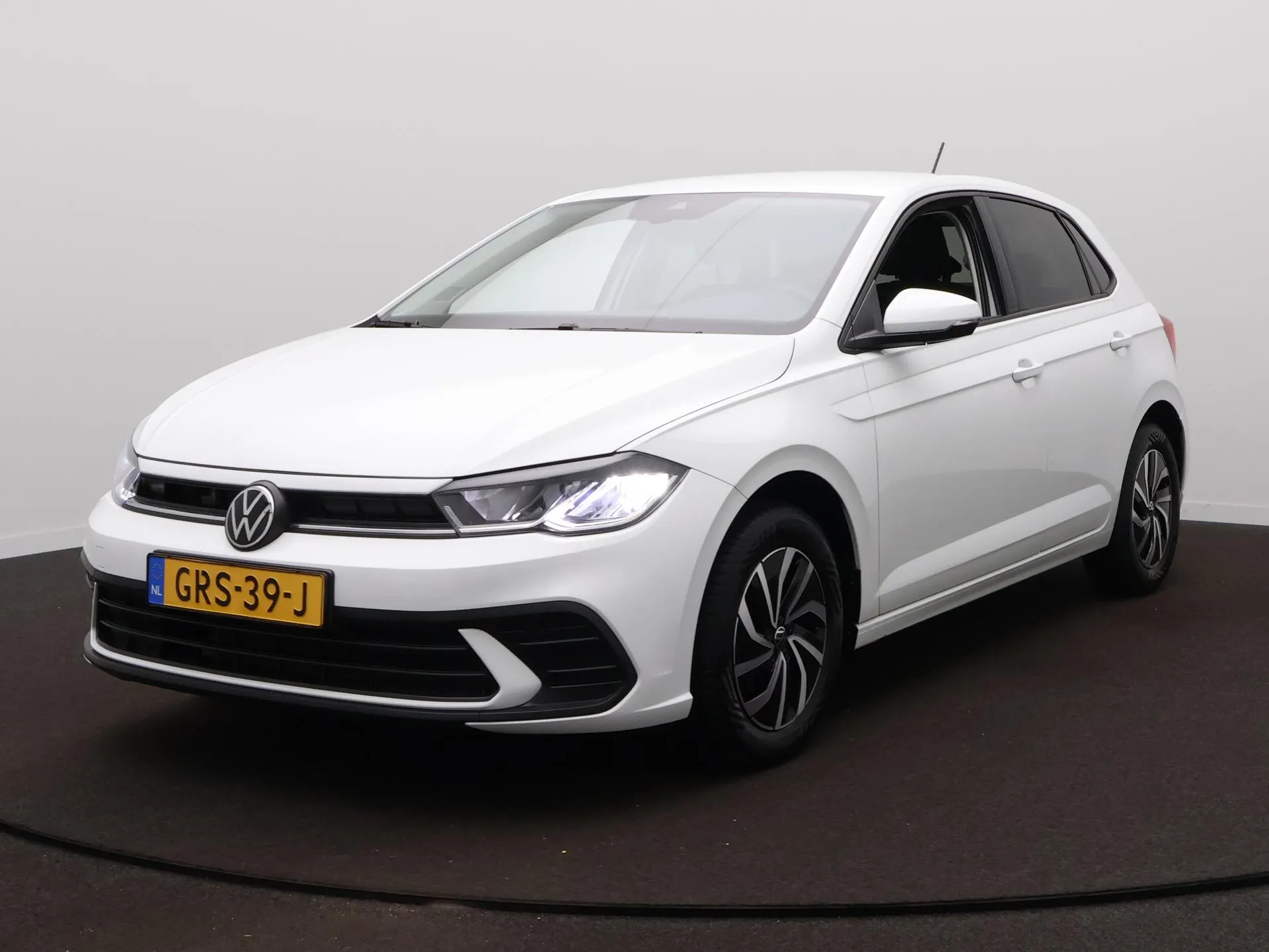 Volkswagen Polo — foto 1