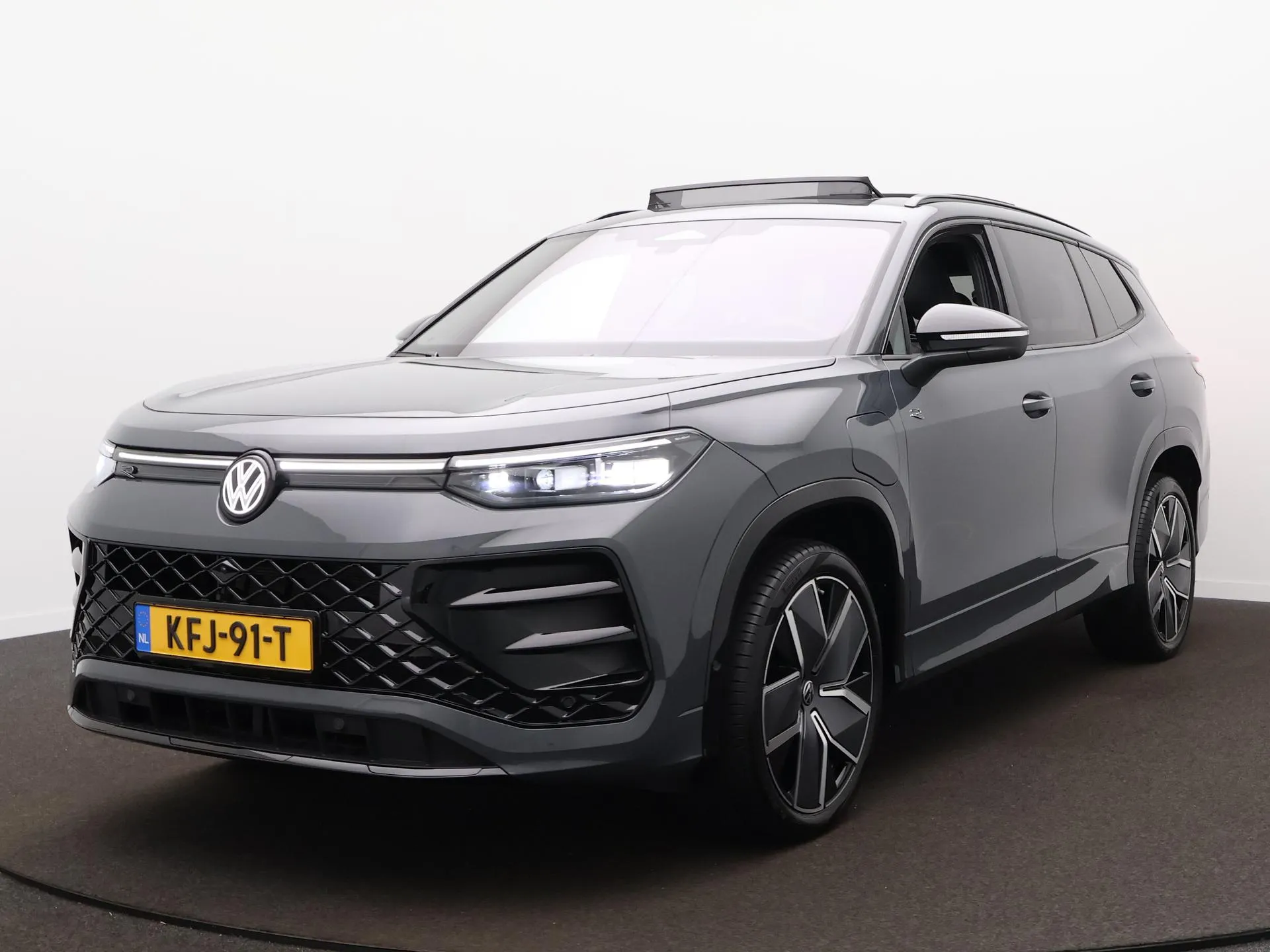 Volkswagen Tayron — foto 1