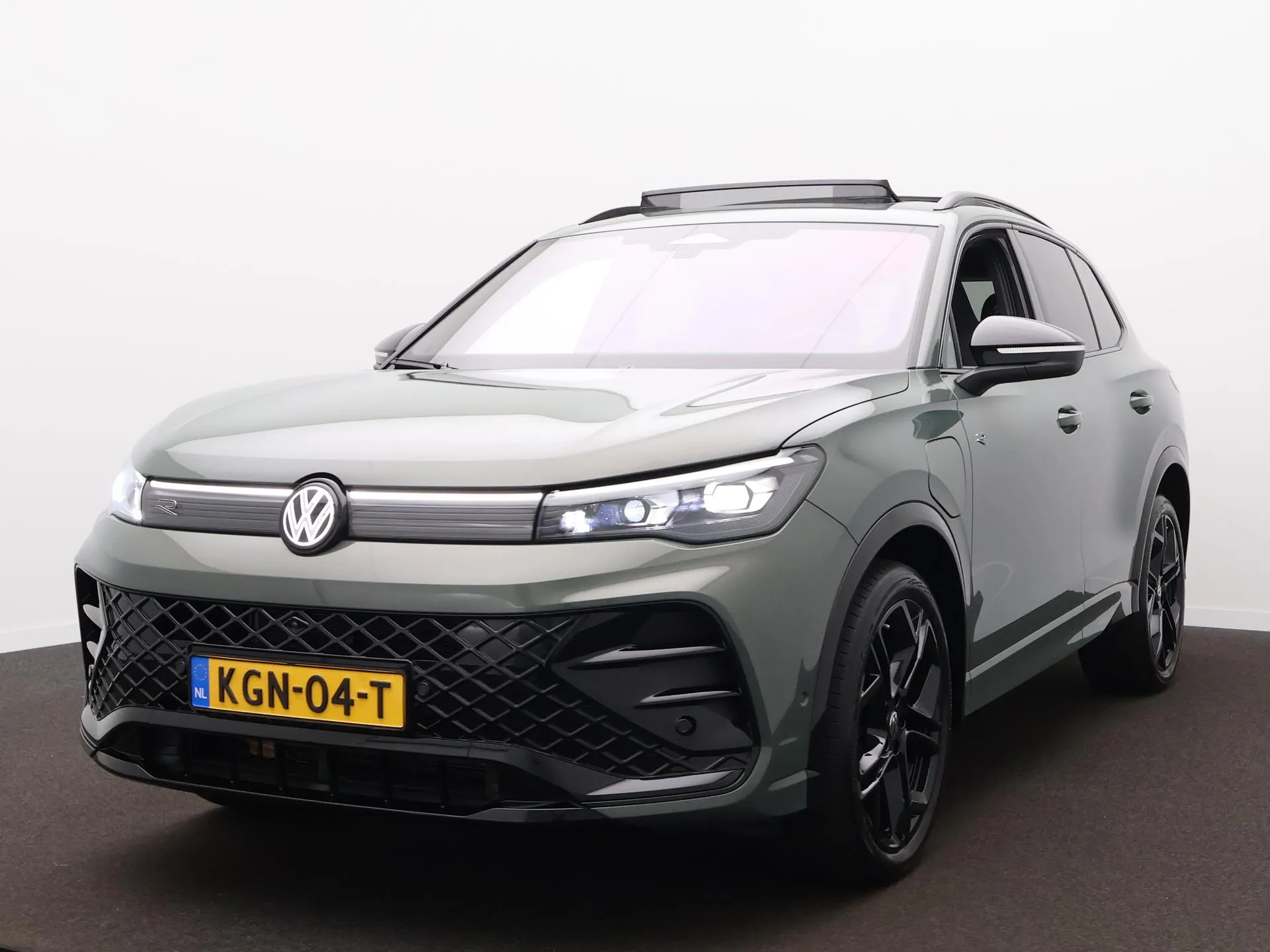 Volkswagen Tiguan — foto 1