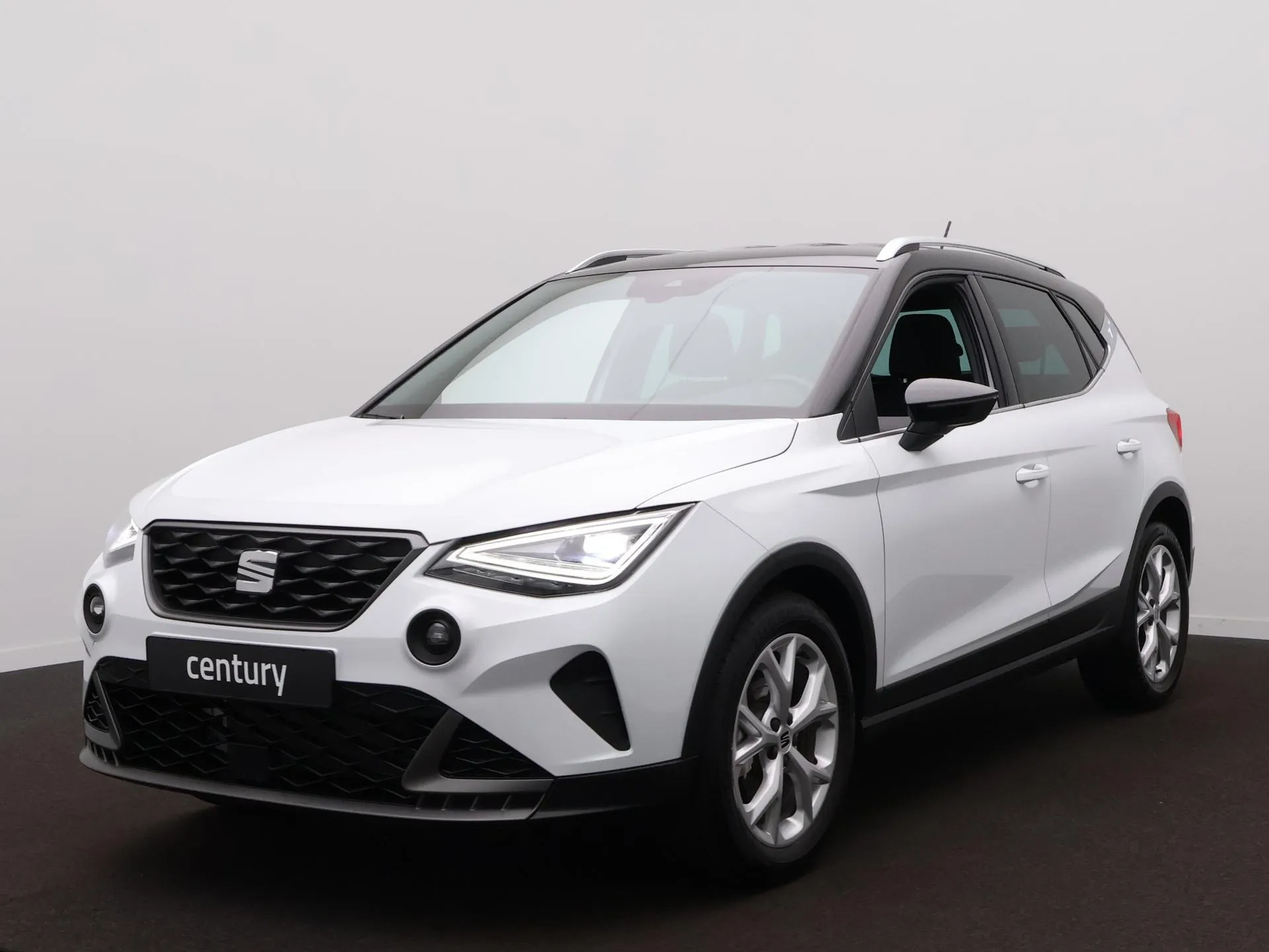 Seat Arona — foto 1