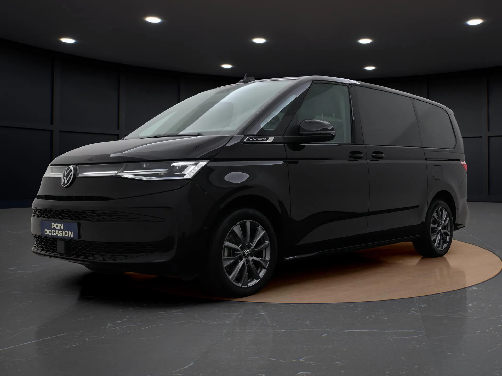Volkswagen Multivan — foto 1