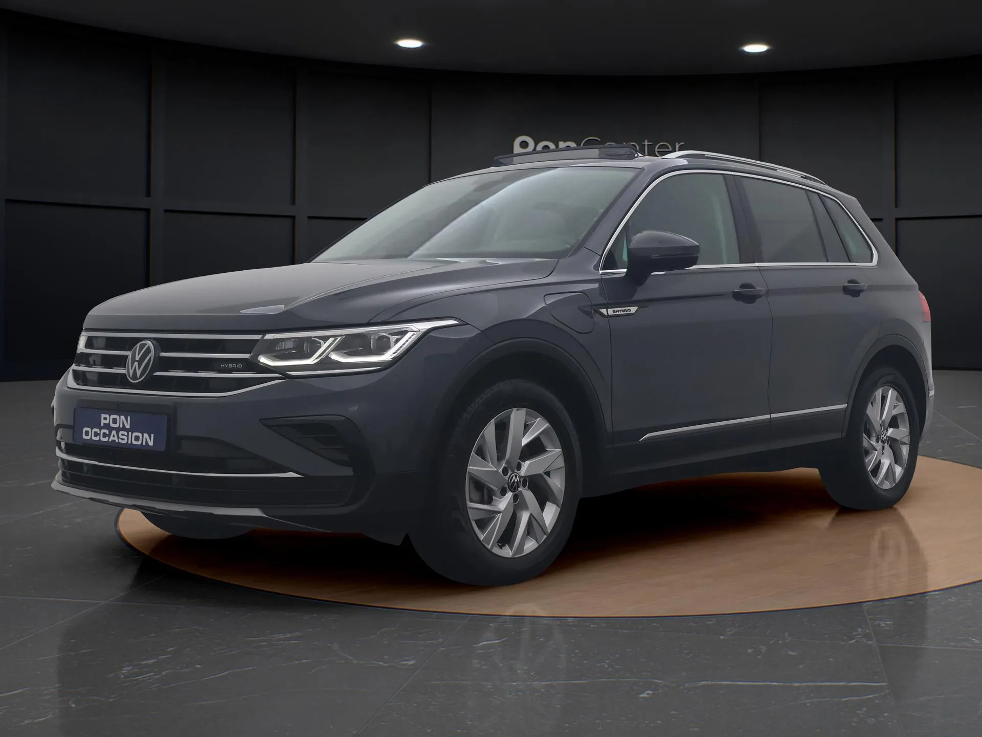 Volkswagen Tiguan — foto 1